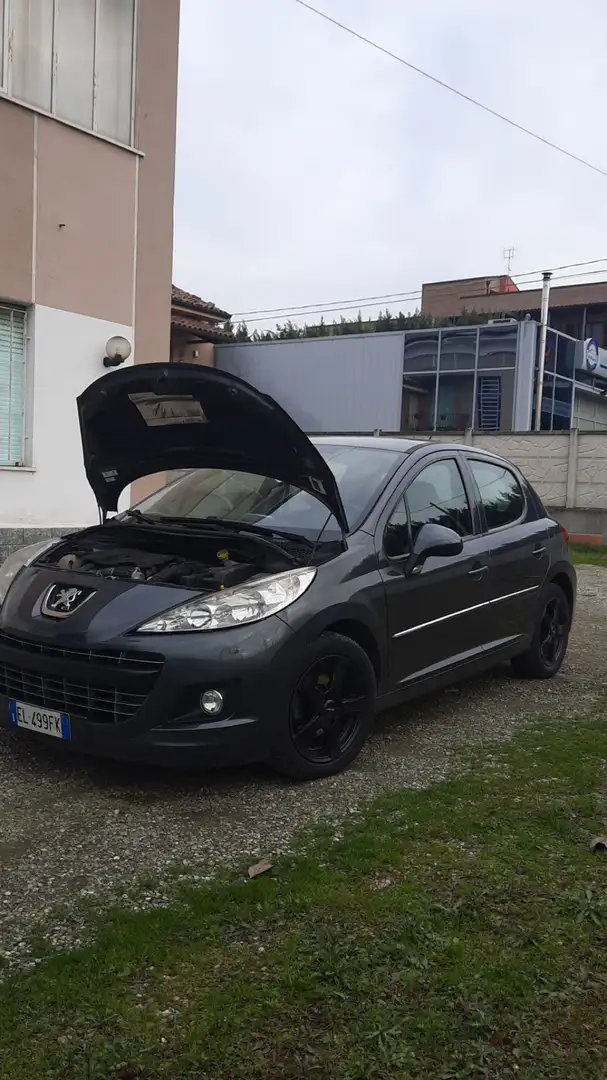 Peugeot 207 5p 1.6 hdi 8v Special Edition - 1