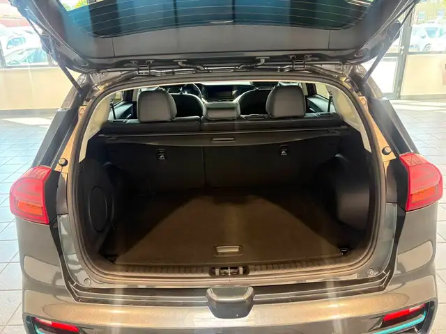 Kia E-Niro view 6