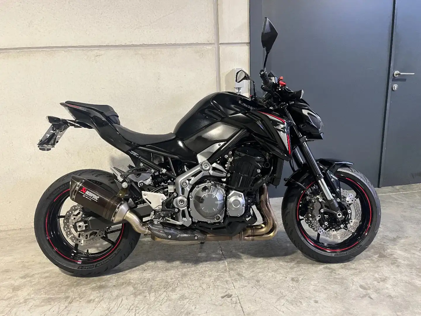 Kawasaki Z 900 met Akrapovic in heel mooie staat - 2