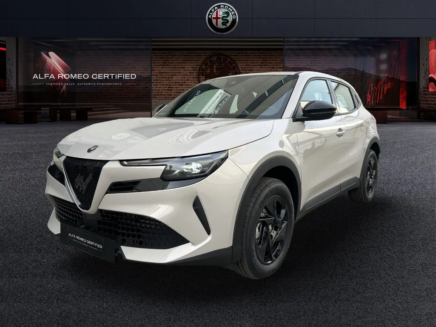 Alfa Romeo Junior Ibrida 100kW (136CV) - Beige - 1