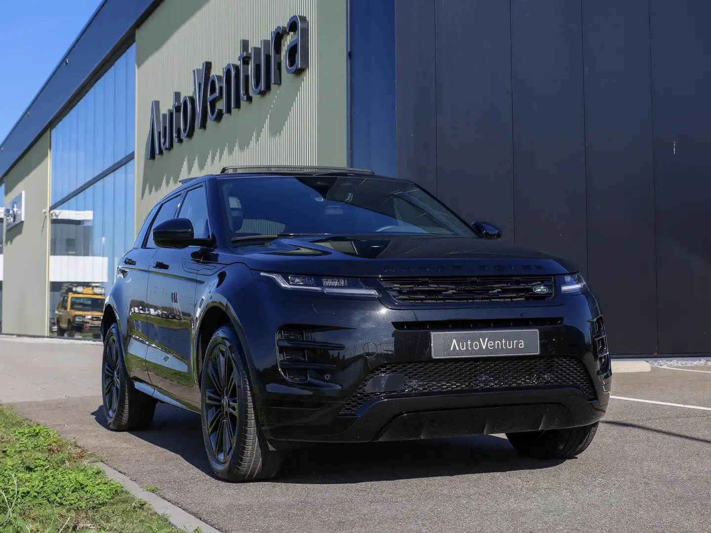 Land Rover Range Rover Evoque 1.5 P270e PHEV AWD Dynamic SE Facelift l Black Pac Schwarz - 2