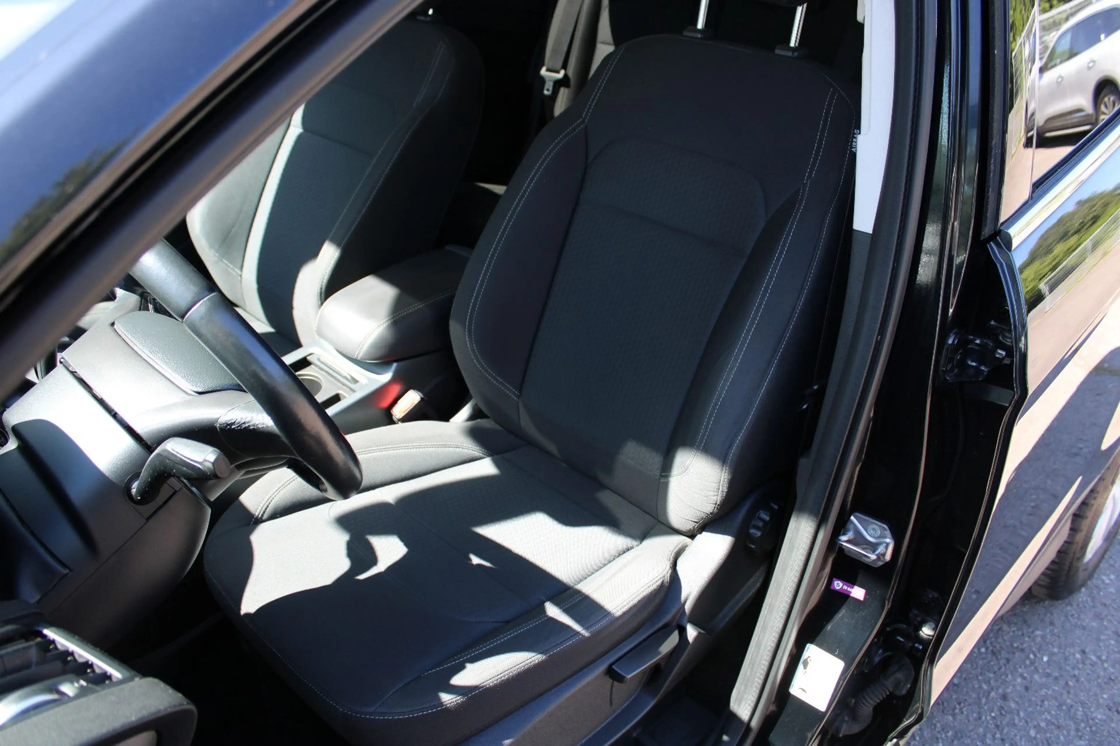 Ford Kuga Cool & Connect *AUTOMATIK+PDC+AHK+NAVI* — photo 15