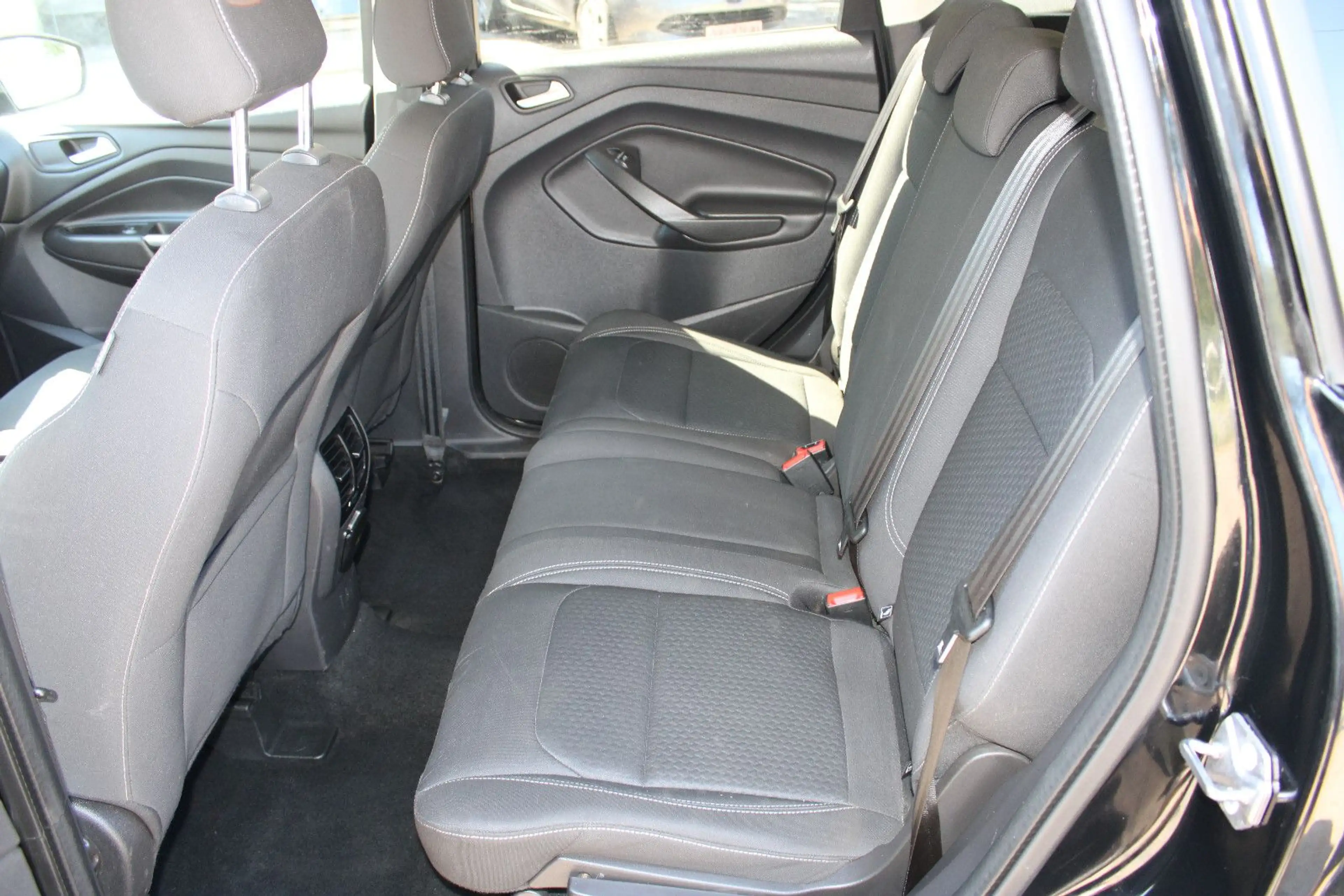 Ford Kuga Cool & Connect *AUTOMATIK+PDC+AHK+NAVI* — photo 14