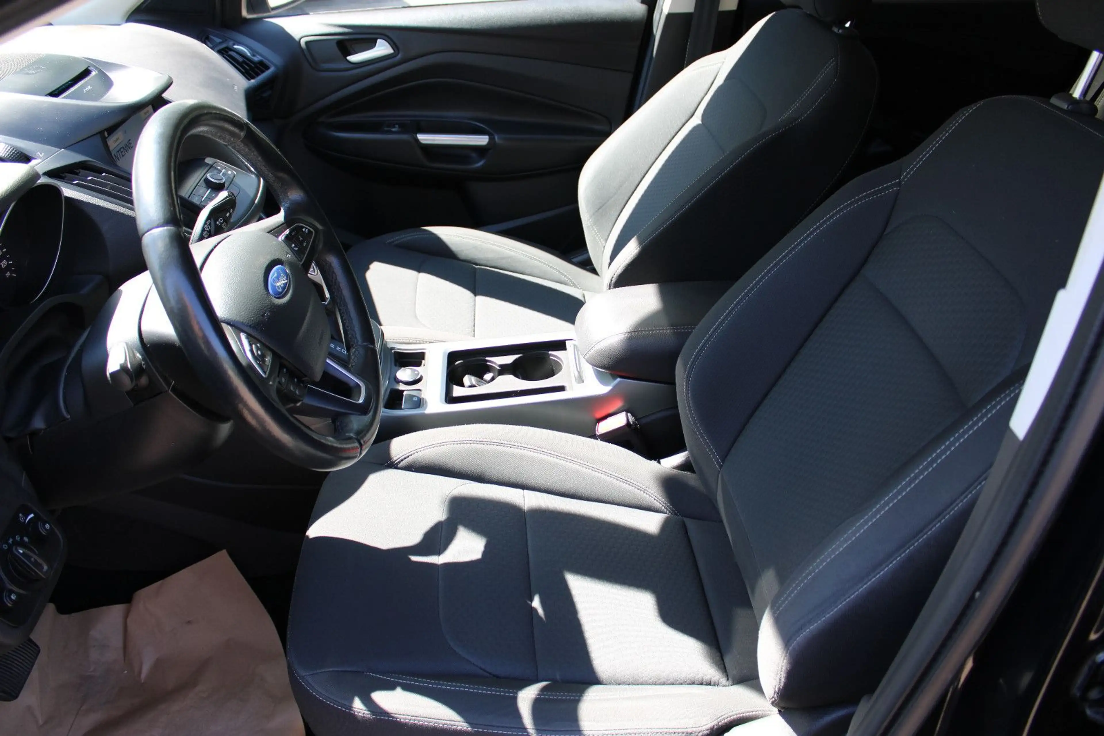 Ford Kuga Cool & Connect *AUTOMATIK+PDC+AHK+NAVI* — photo 12