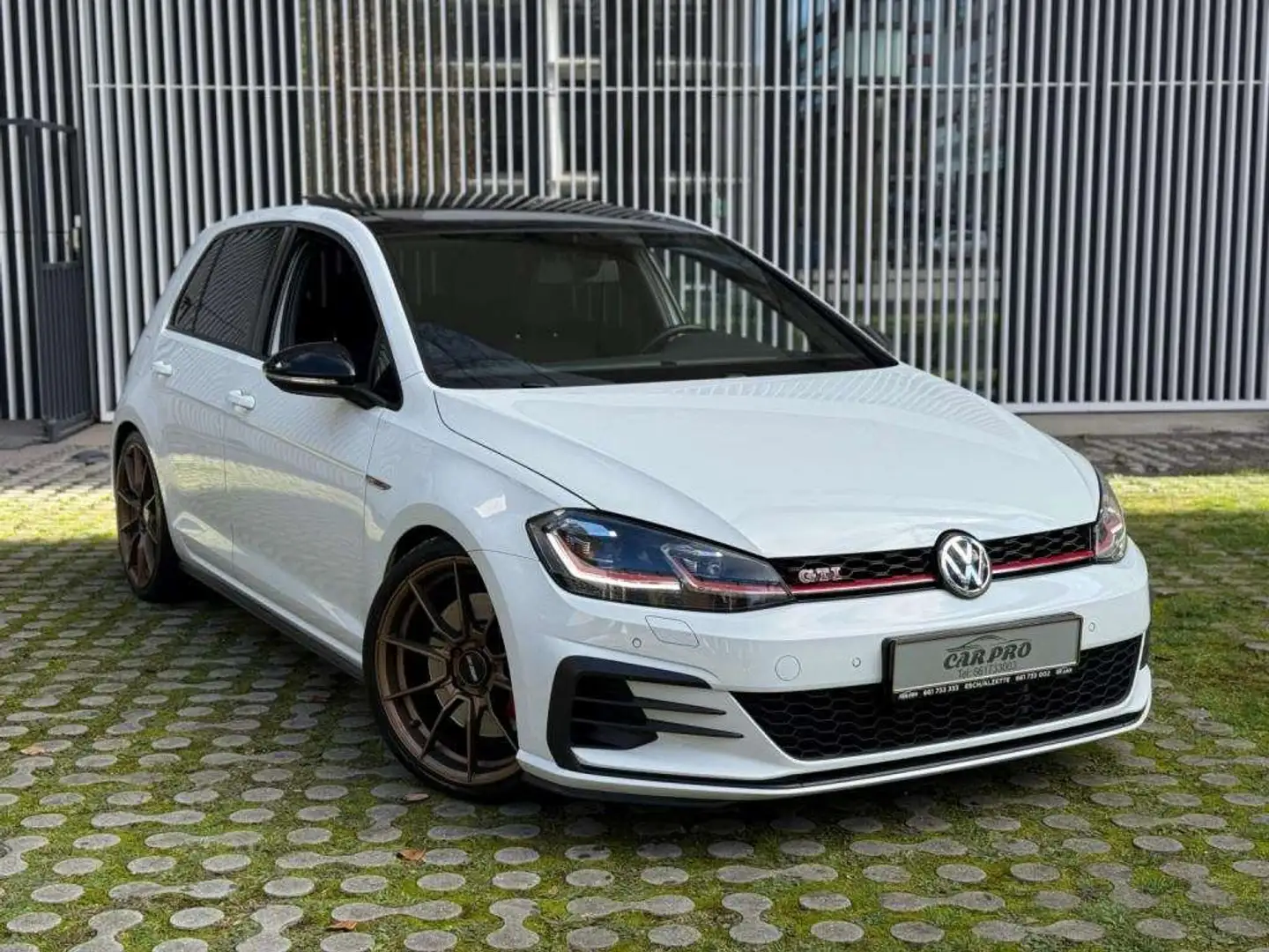 Volkswagen Golf GTI VII PERFORMANCE/244 PS / VIRTUAL COCPIT / CAR PLAY Blanc - 2