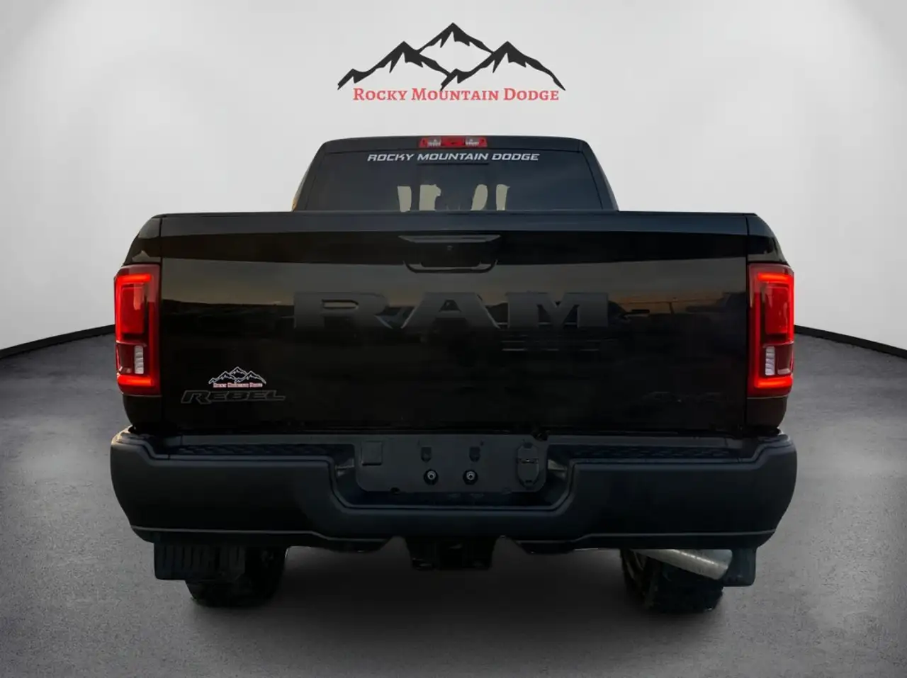 RAM 2500 снимка RAM 2500