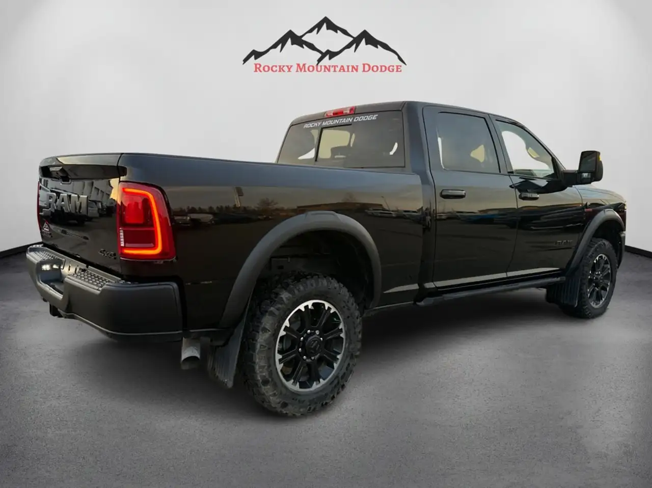 RAM 2500 снимка RAM 2500