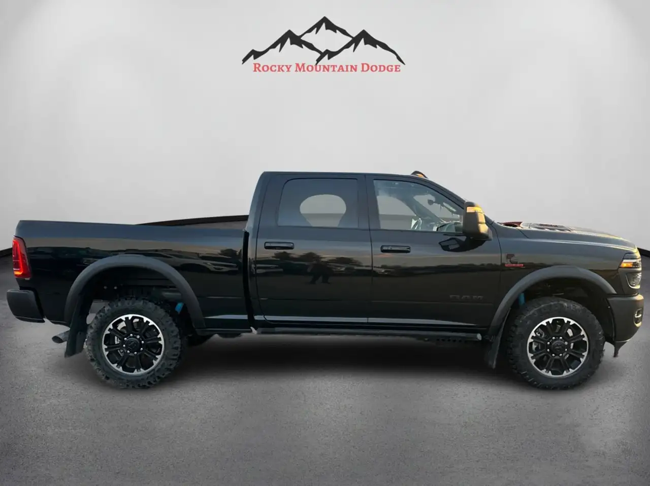 RAM 2500 снимка RAM 2500