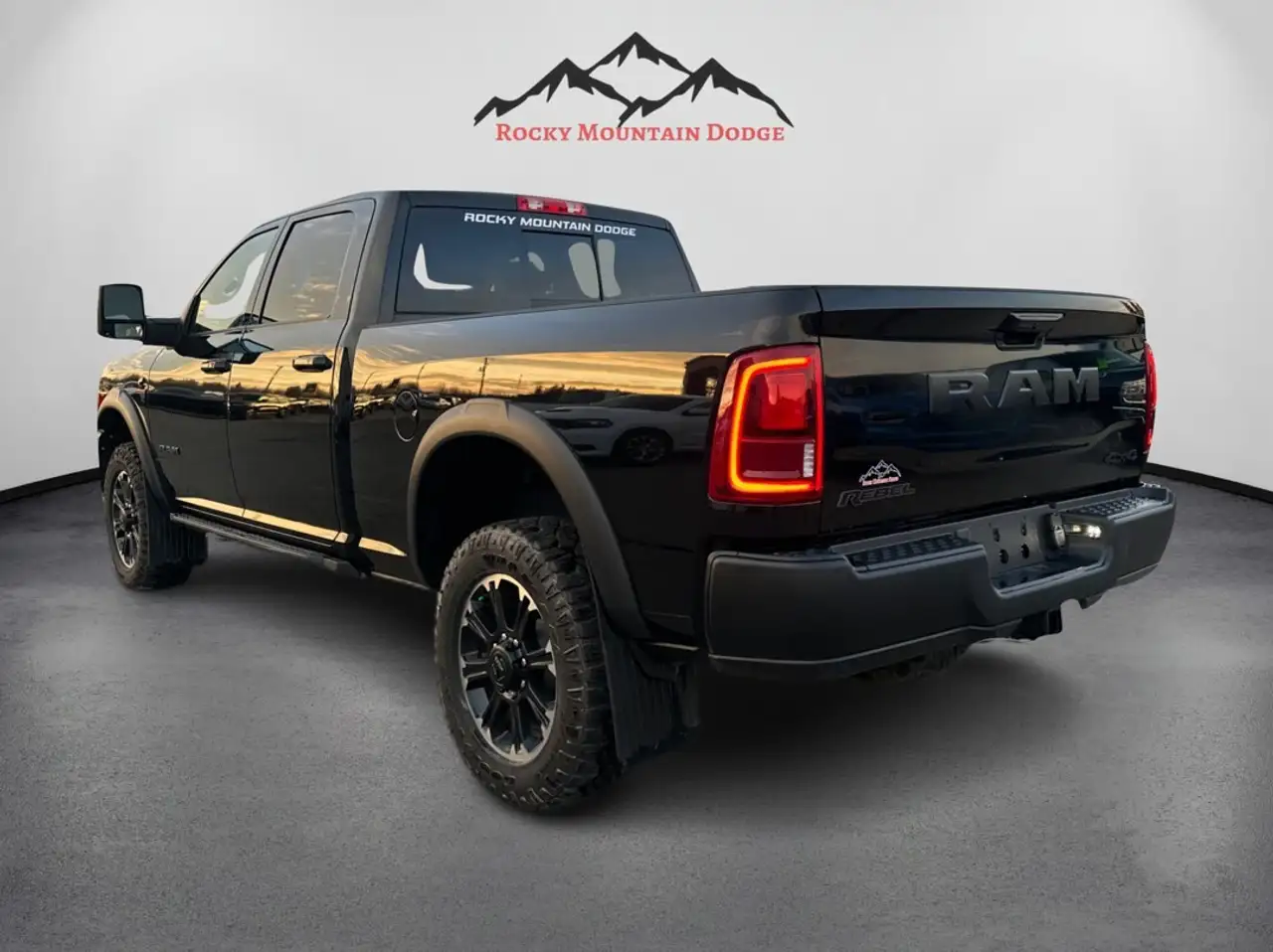 RAM 2500 снимка RAM 2500