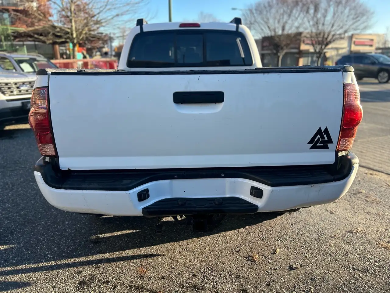 Toyota Tacoma снимка Toyota Tacoma