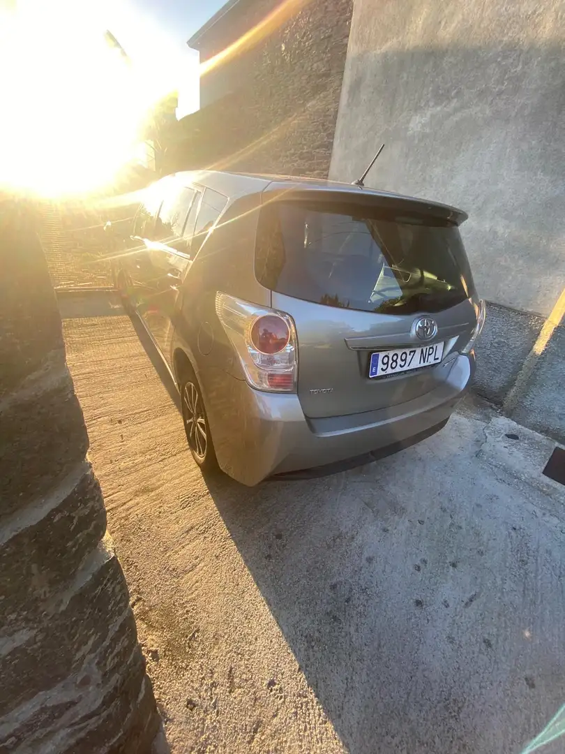 Toyota Verso Advance - 2