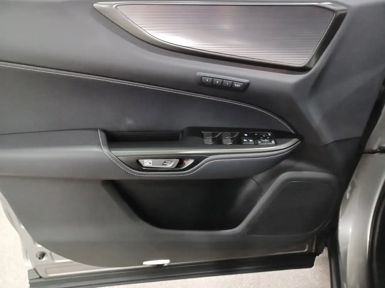 Lexus NX снимка Lexus NX
