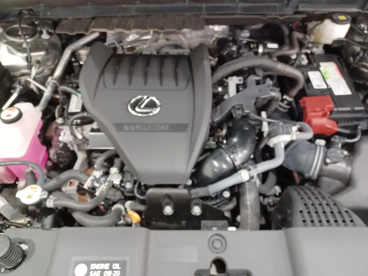 Lexus NX снимка Lexus NX