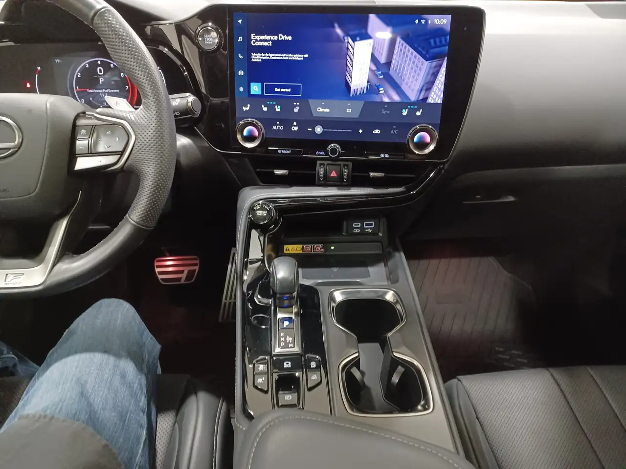Lexus NX снимка Lexus NX