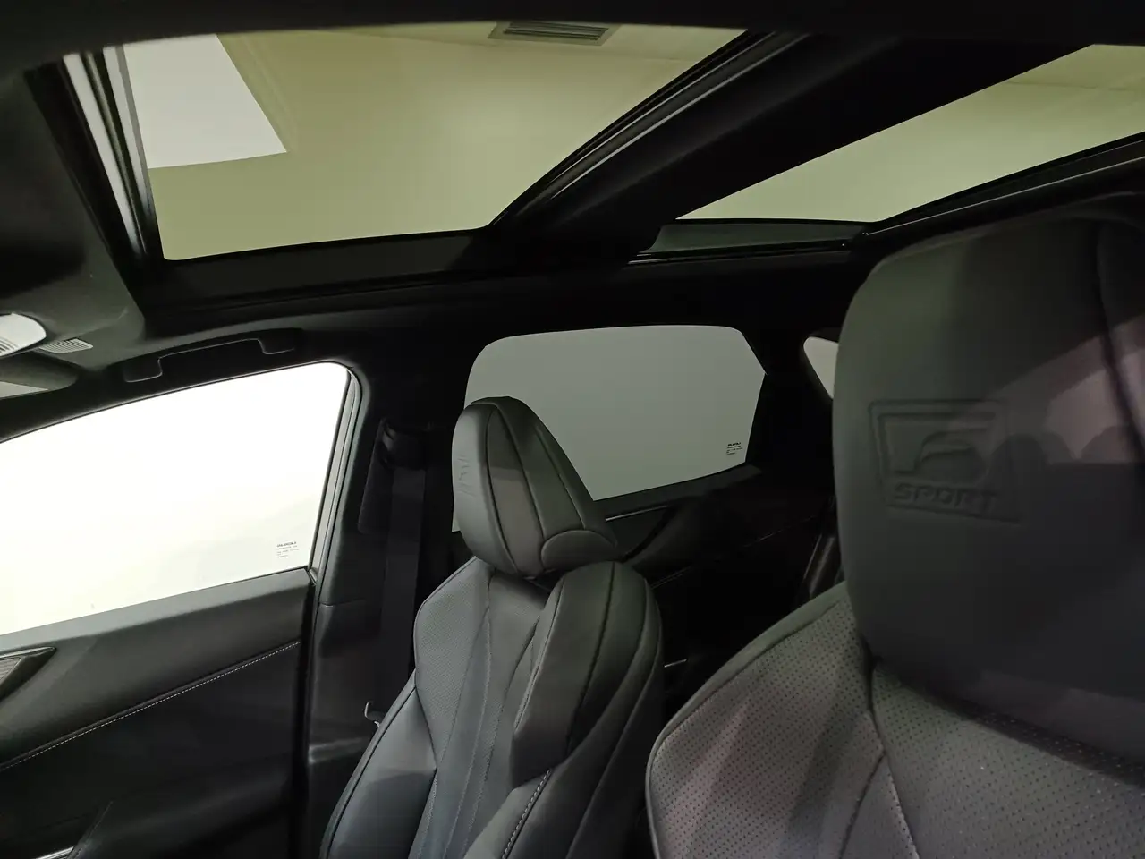 Lexus NX снимка Lexus NX