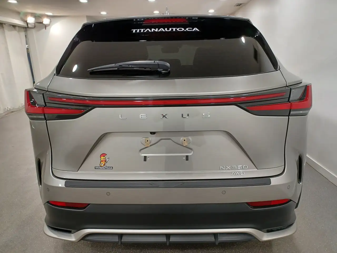 Lexus NX снимка Lexus NX