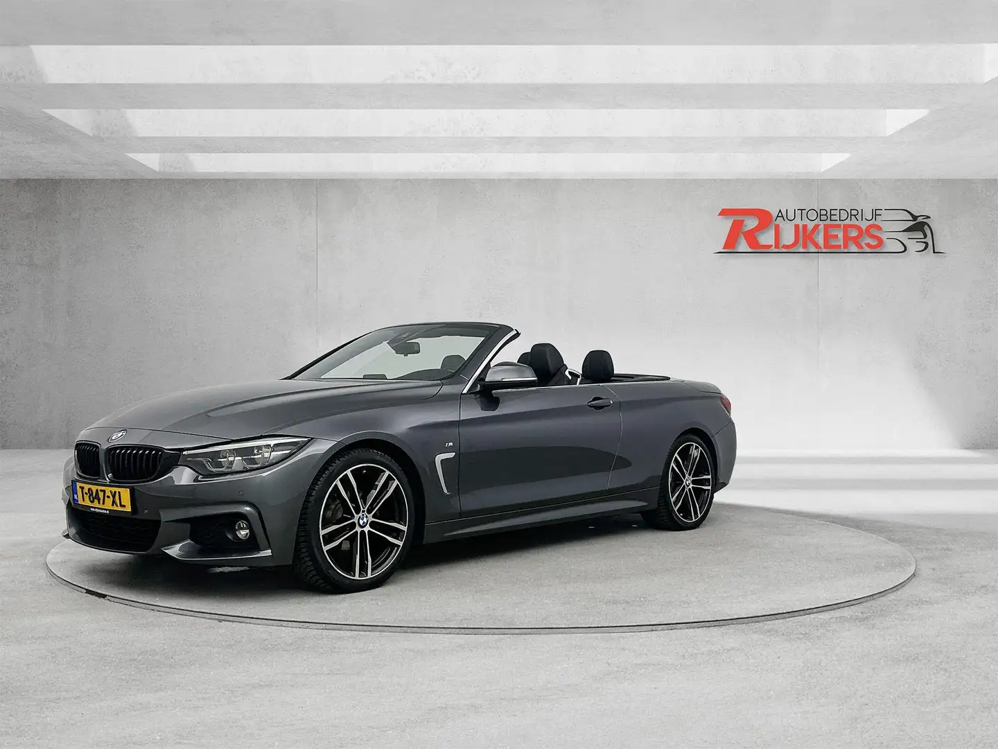 BMW 420 4-serie Cabrio 420i High Executive M pakket Autom, Grijs - 1