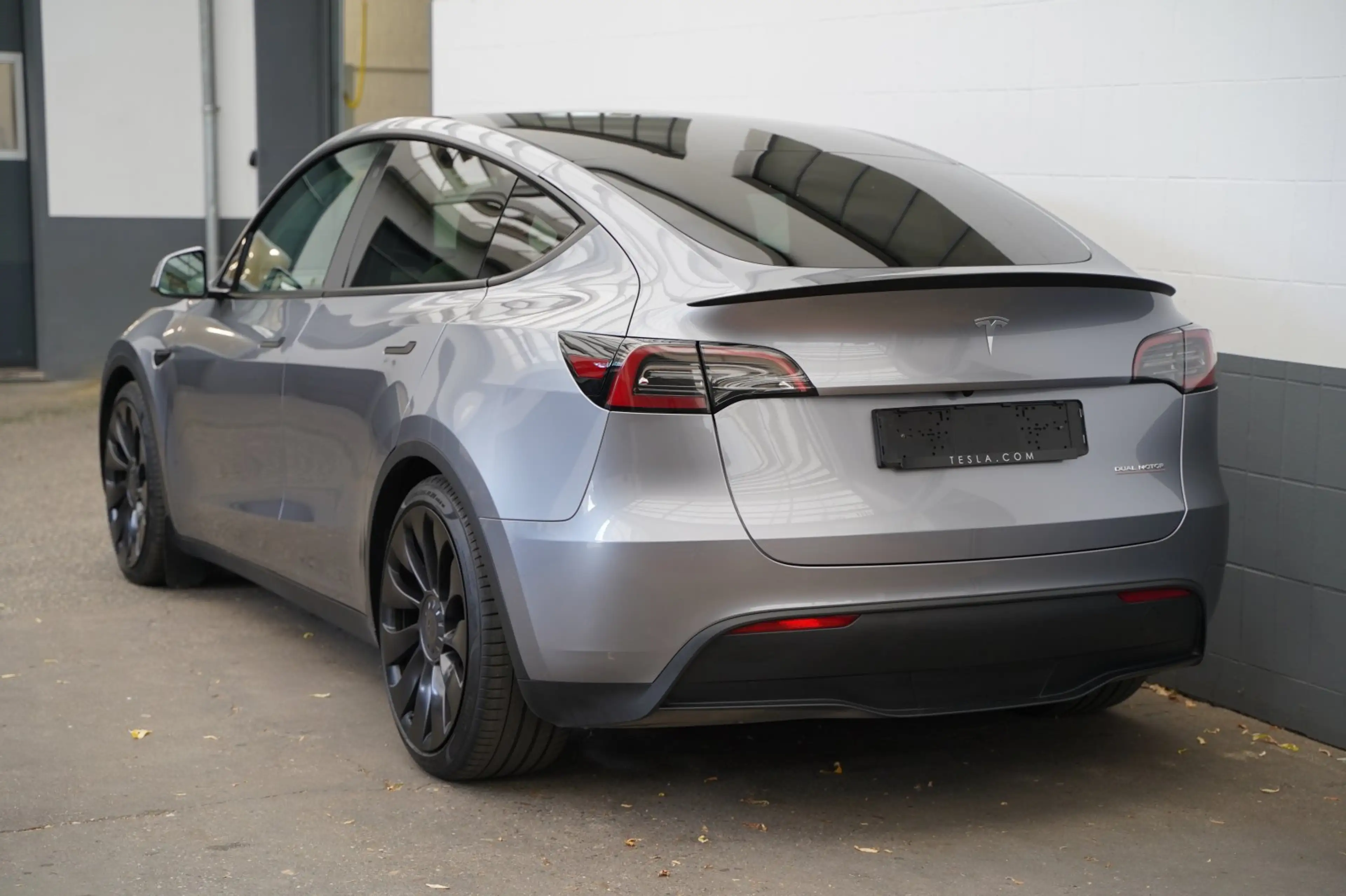Tesla Model Y Performance *innen weiß*AHK*Mwst.* — photo 6