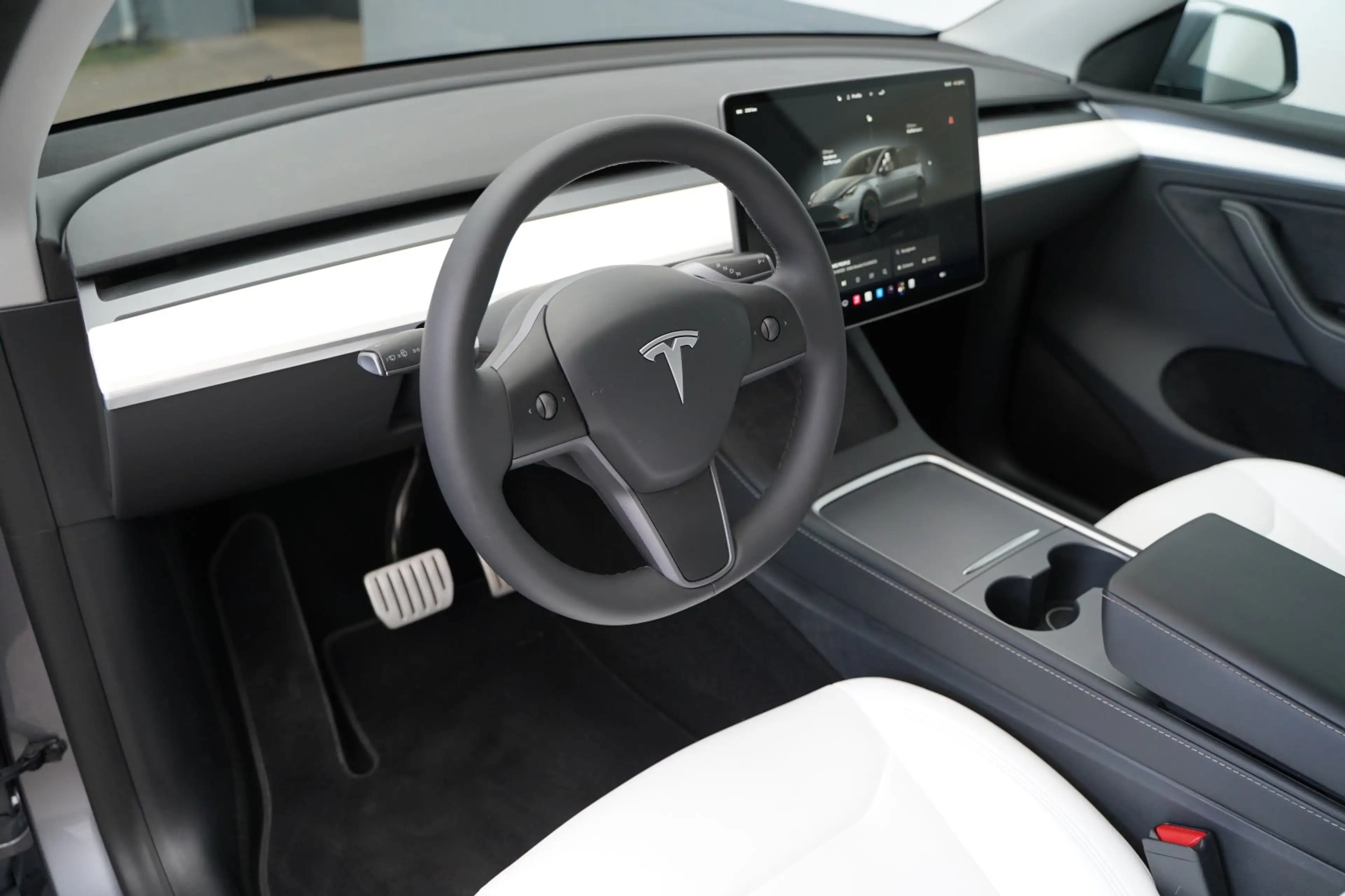 Tesla Model Y Performance *innen weiß*AHK*Mwst.* — photo 10
