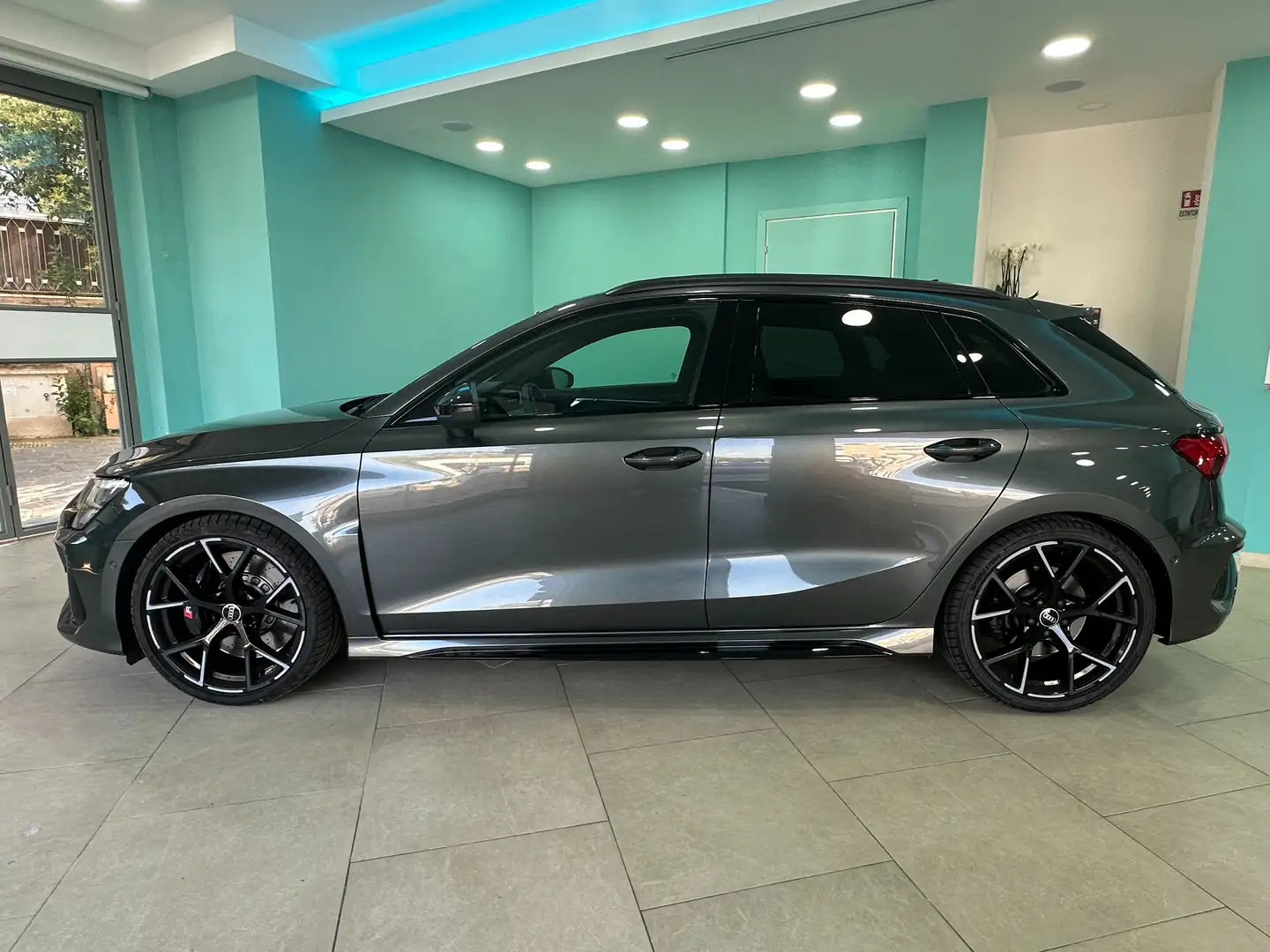 Audi RS3 A3 IV 2023 Sportback 2.5 tfsi quattro s-tronic Grigio - 2