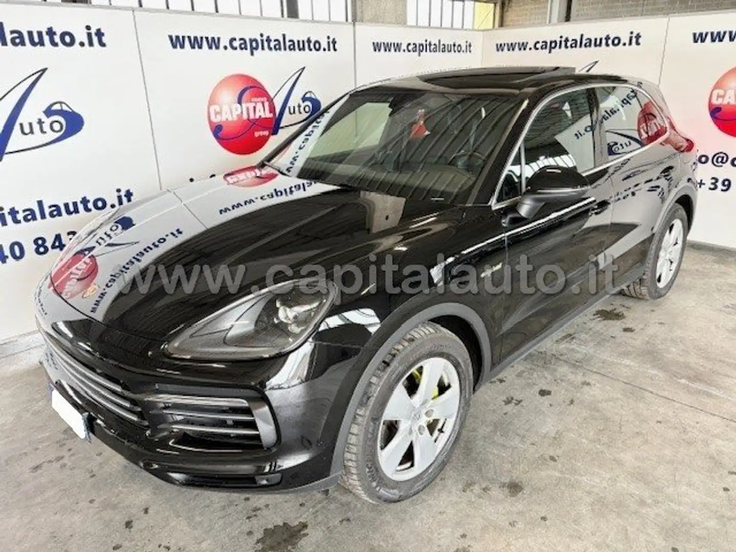 Porsche Cayenne 3.0 e-hybrid 340CV tiptronic NETTO 43500 Negro - 1