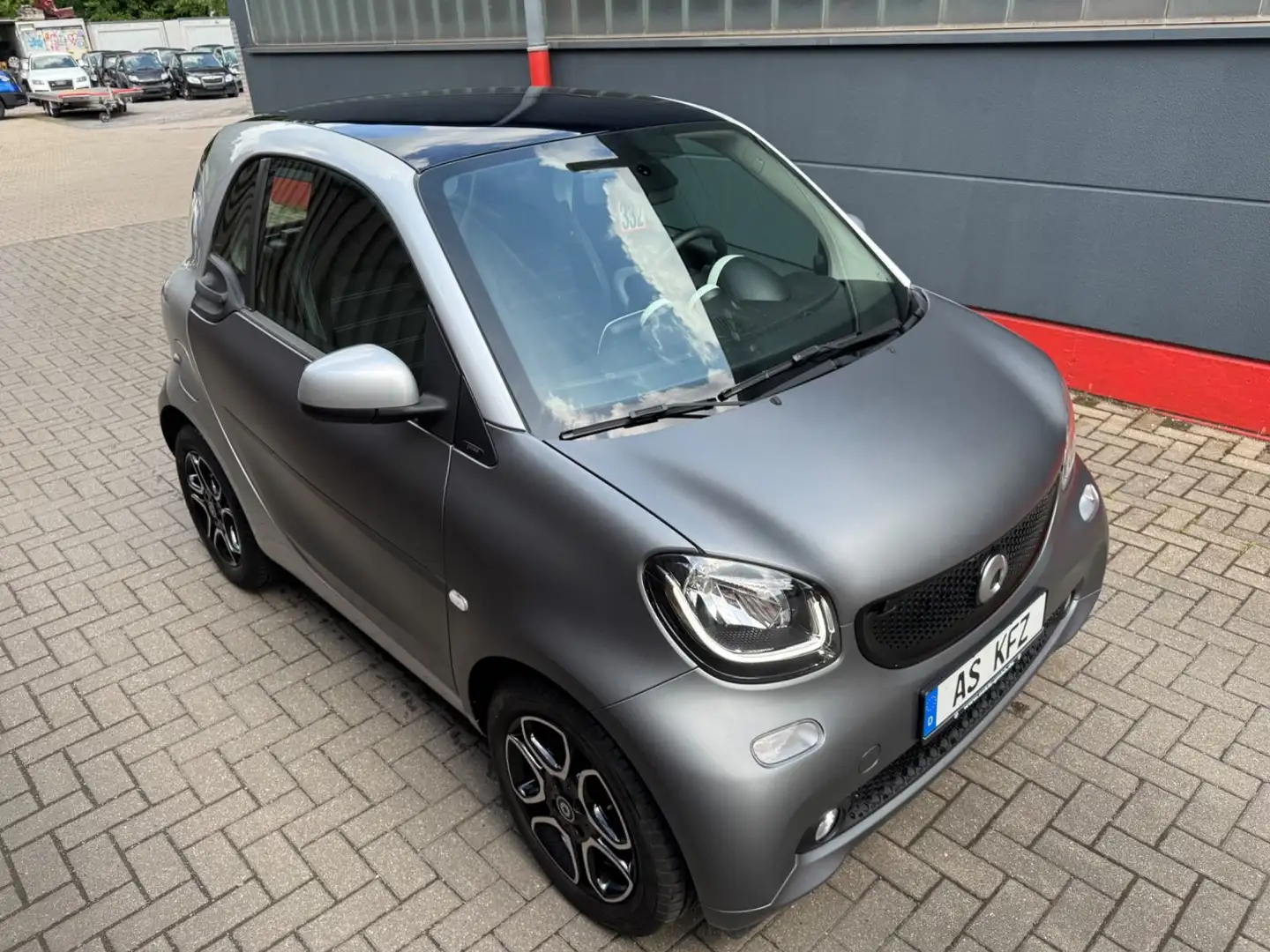 smart forTwo 453 PRIME KLIMA LEDER NAVI PANORAMA Gris - 1