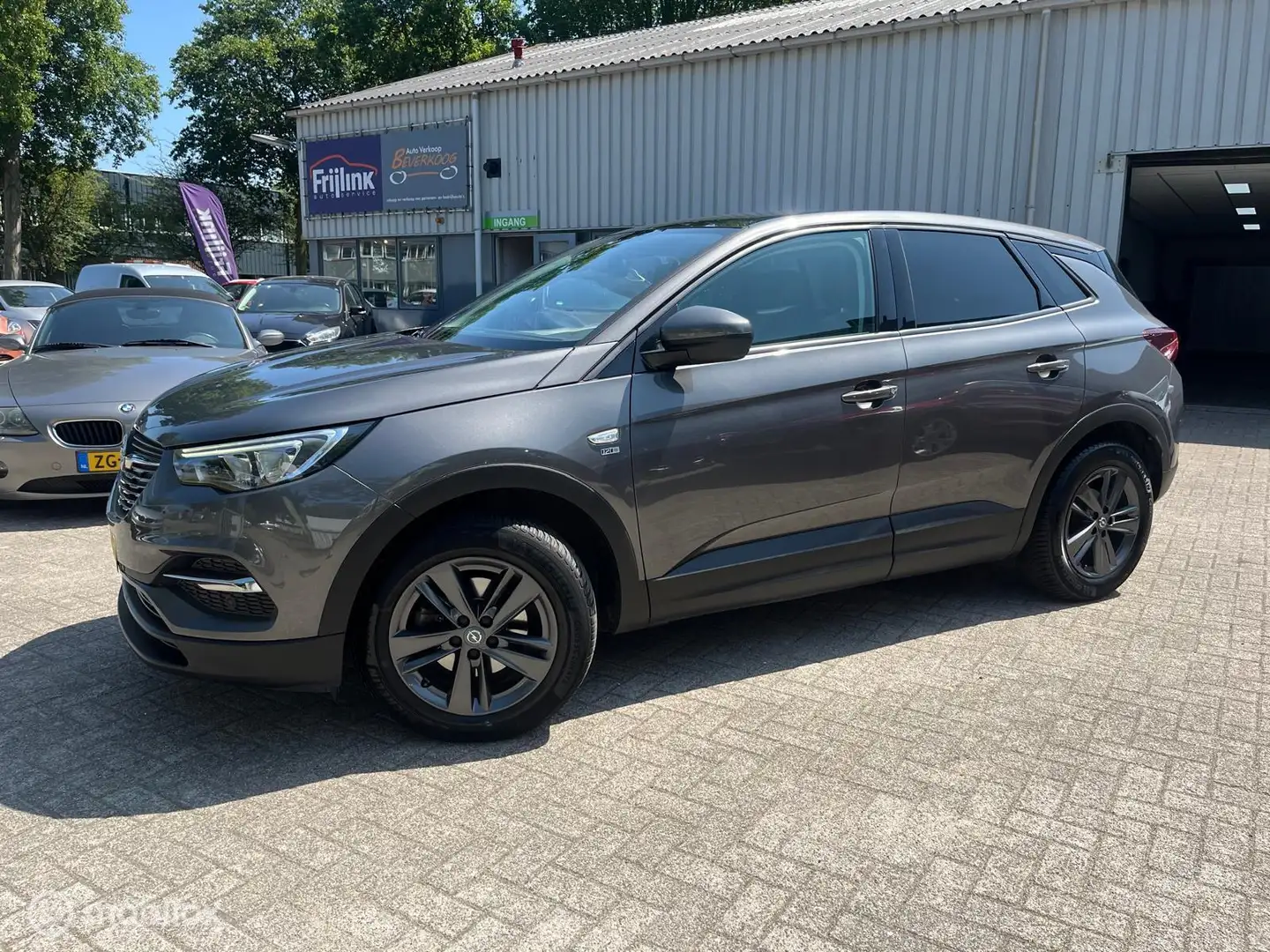 Opel Grandland X 1.2 Turbo 120 Jaar Edition Gris - 2