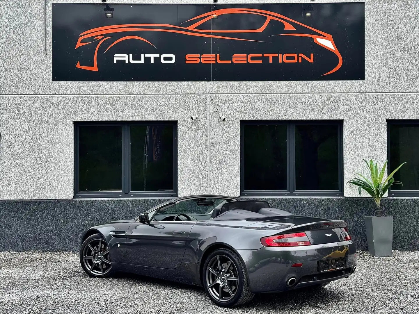 Aston Martin Vantage V8 ROADSTER - FULL ASTON MARTIN MAINTENANCE Gris - 2