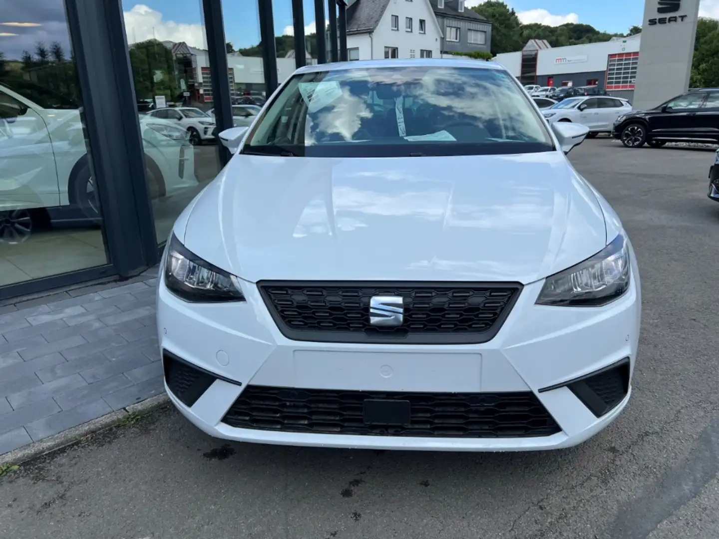 SEAT Ibiza Road Edition 1.0 TSI DSG VC, PDC, RVC Weiß - 2