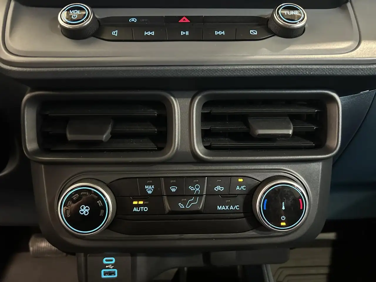 Ford Maverick photo Ford Maverick