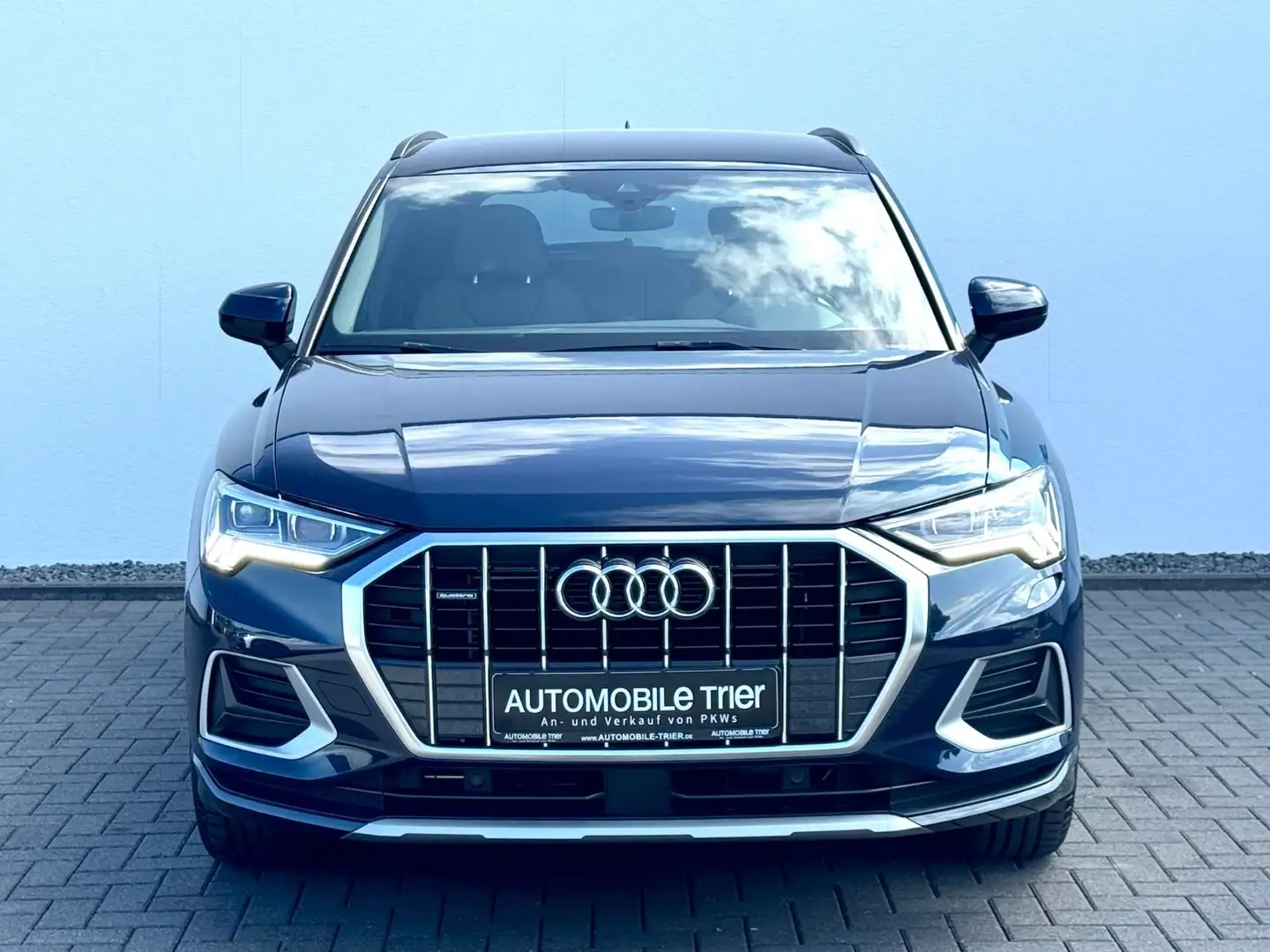 Audi Q3 45 TFSI quattro S line Sport Plus Paket Kék - 2