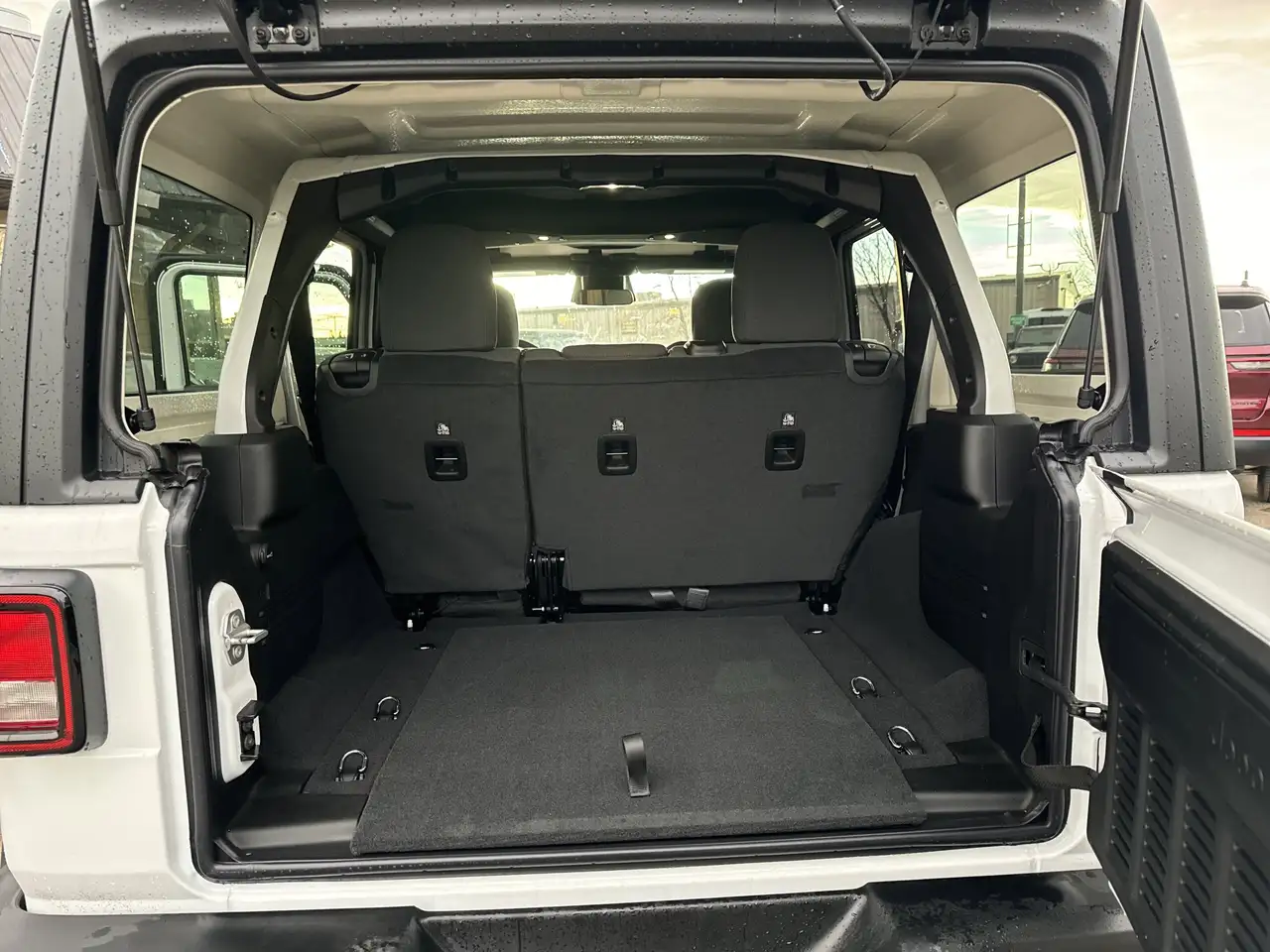 Jeep Wrangler снимка Jeep Wrangler