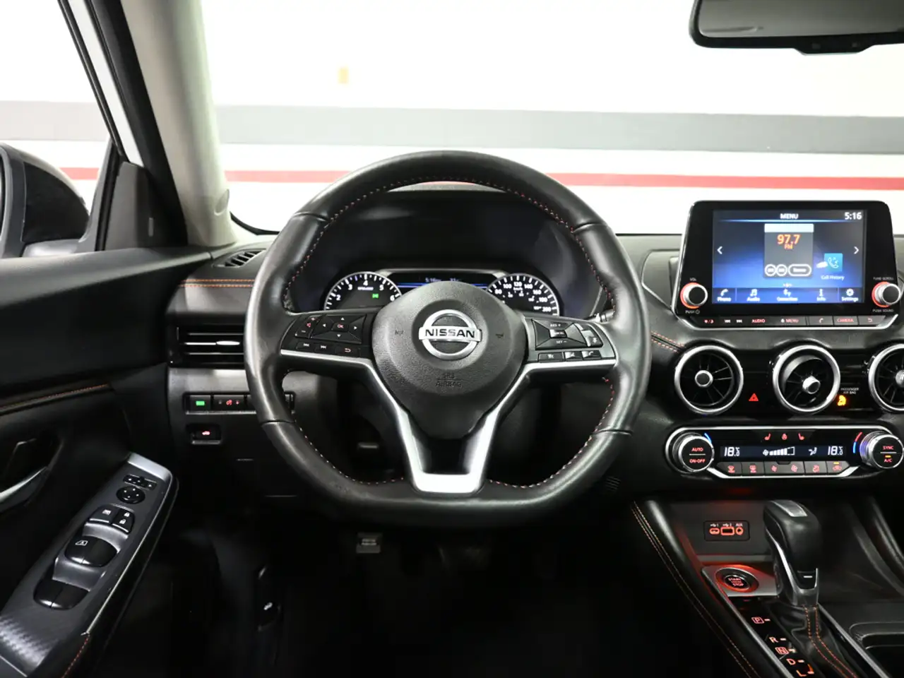 Nissan Sentra photo Nissan Sentra