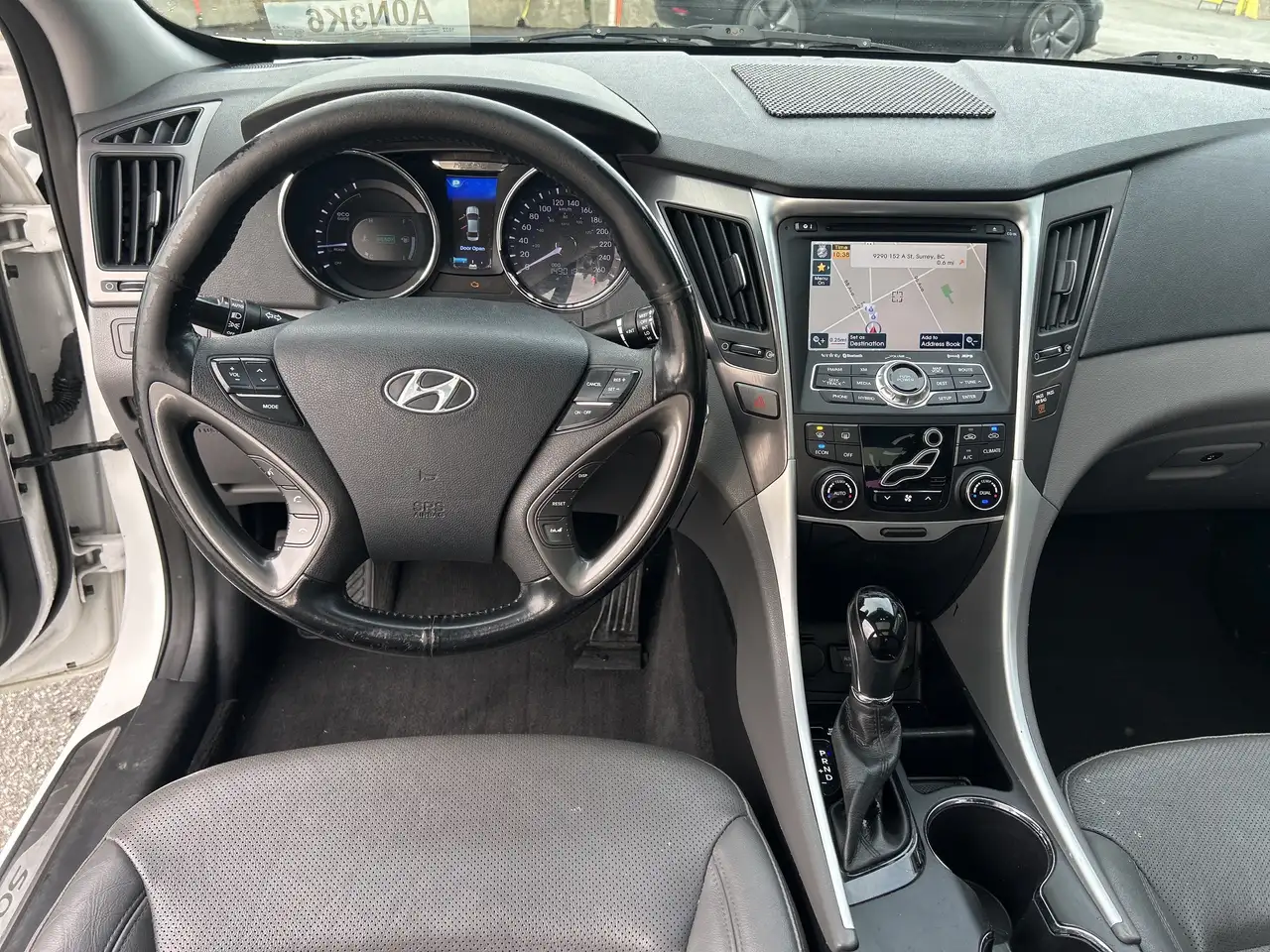 Hyundai SONATA снимка Hyundai SONATA