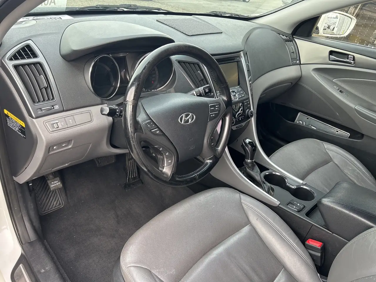 Hyundai SONATA снимка Hyundai SONATA