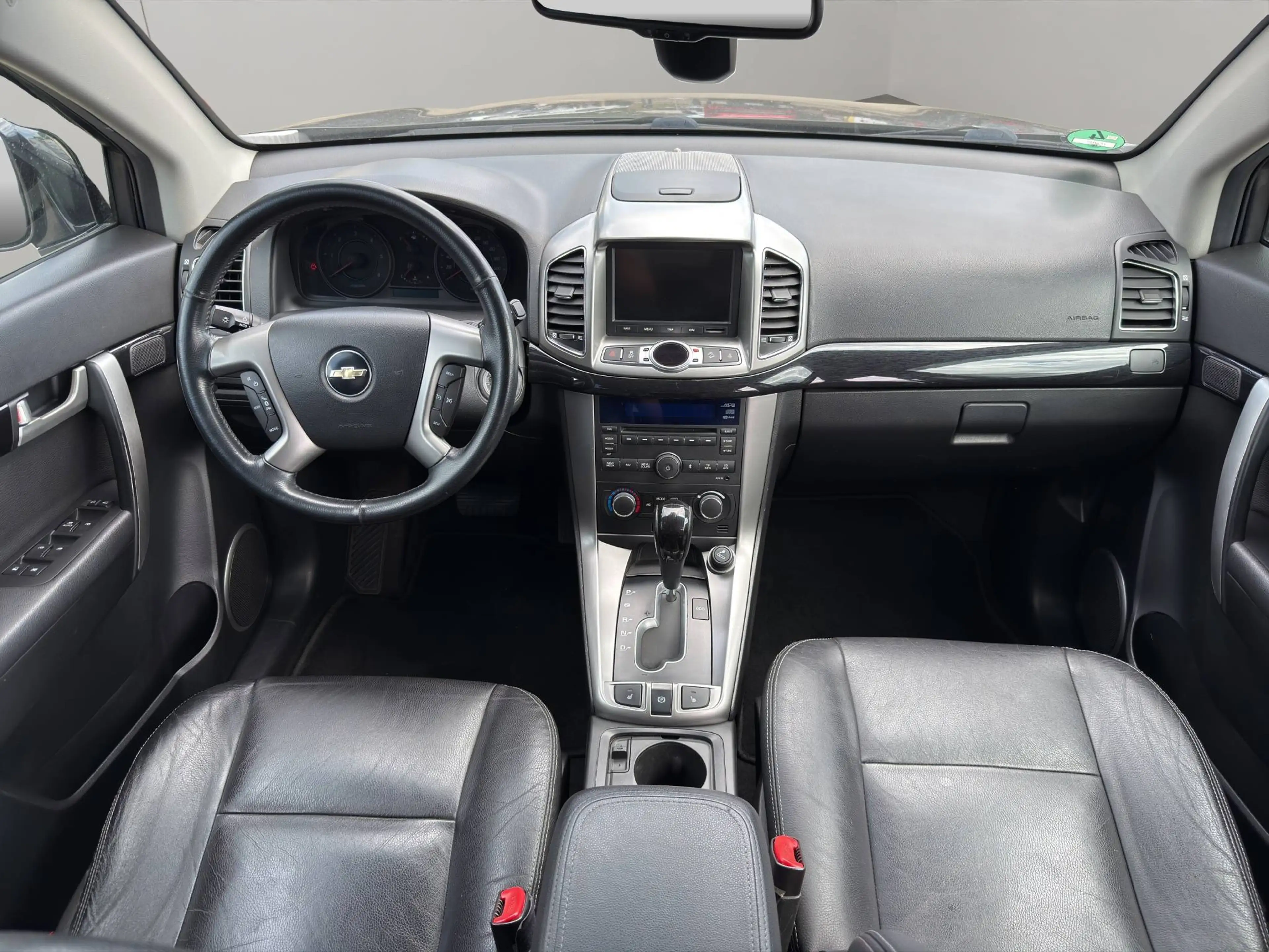 Chevrolet Captiva 2.2 D LTZ 4WD Aut.-7Sitzer-2Hand-Scheckheft-Leder-Navi — photo 10