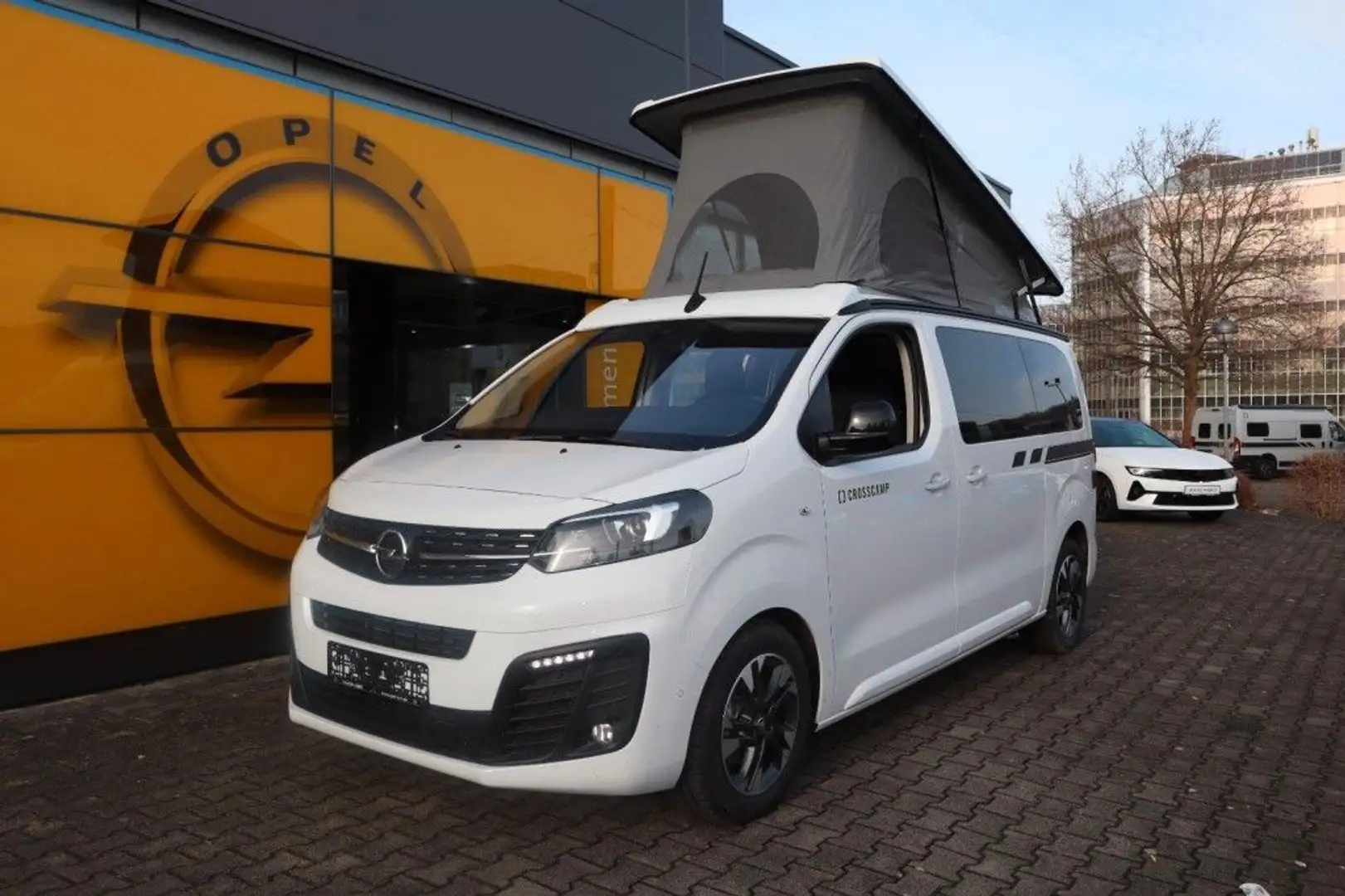 Opel Zafira Life Crosscamp Flex 2.0D AT8, AHK, Navi Pro Weiß - 2