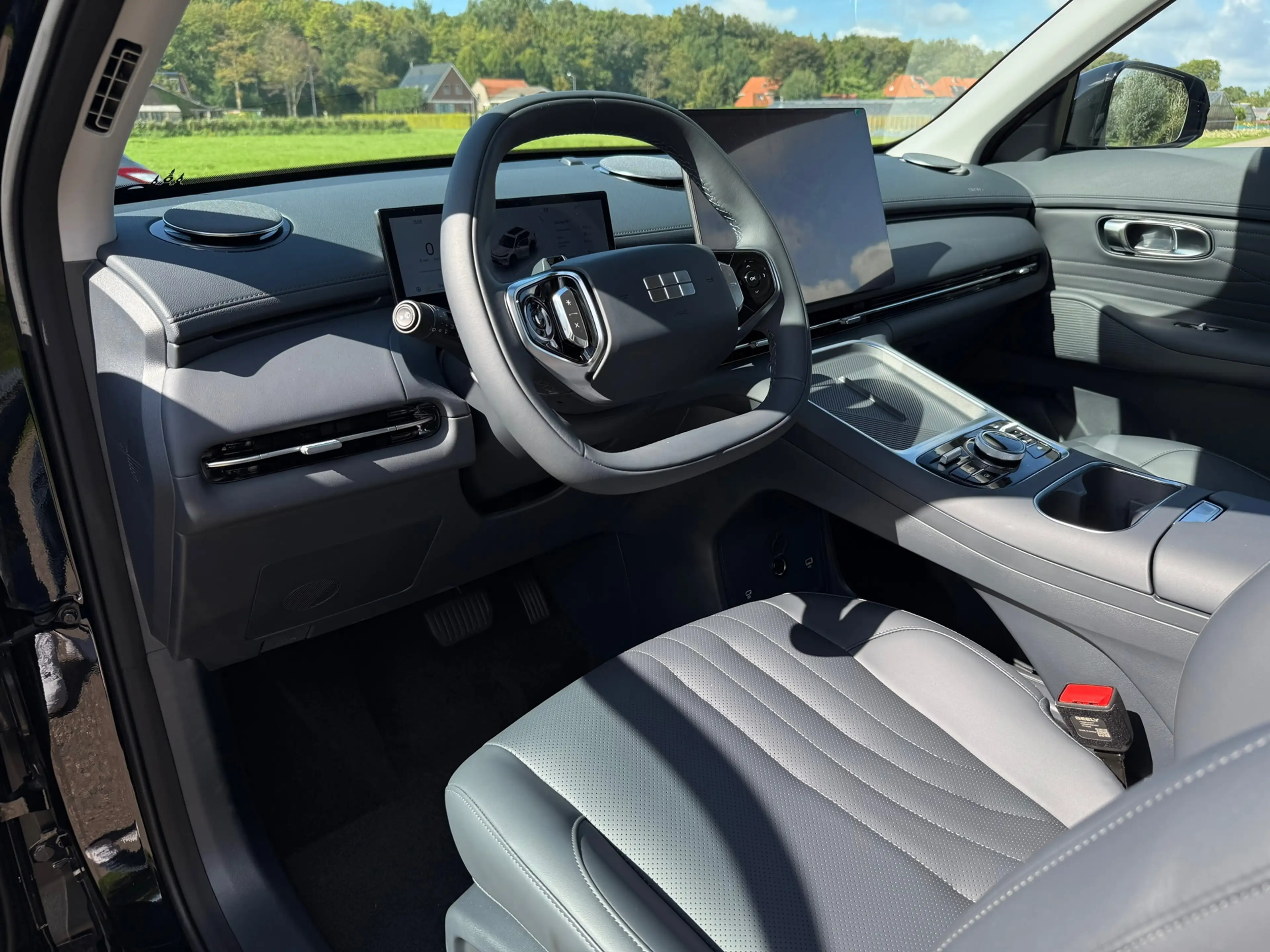 Geely Starray EM-i 1.5 Pro Plug-in Hybrid Nieuw !! / incl. BtW — photo 5