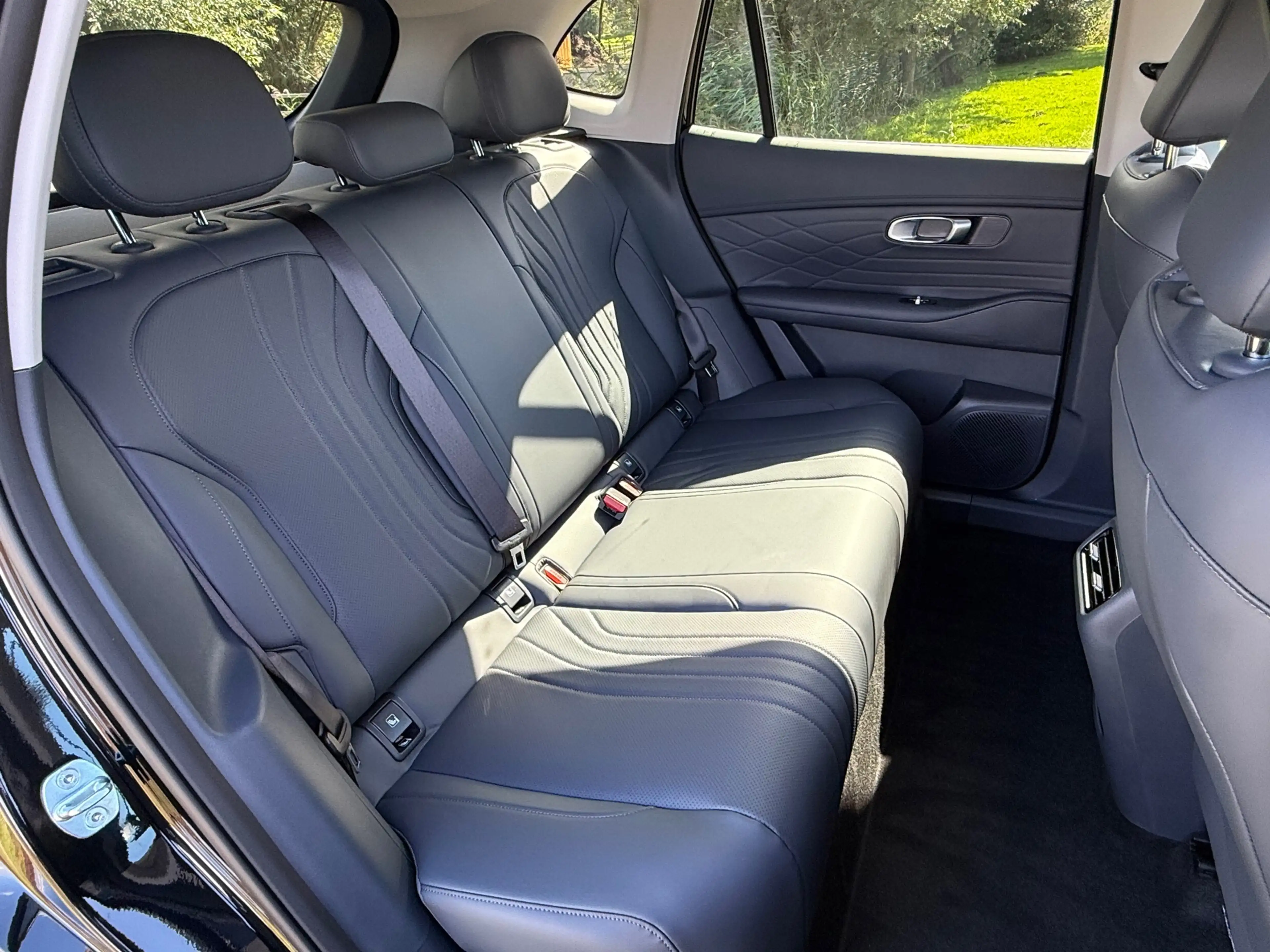 Geely Starray EM-i 1.5 Pro Plug-in Hybrid Nieuw !! / incl. BtW — photo 14