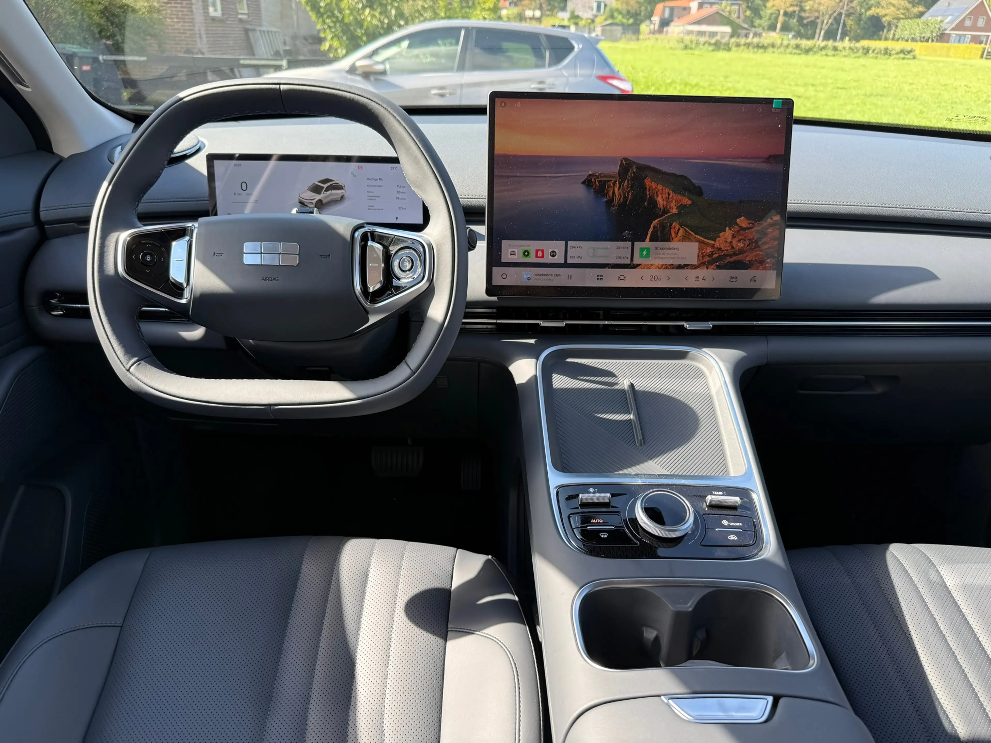 Geely Starray EM-i 1.5 Pro Plug-in Hybrid Nieuw !! / incl. BtW — photo 12