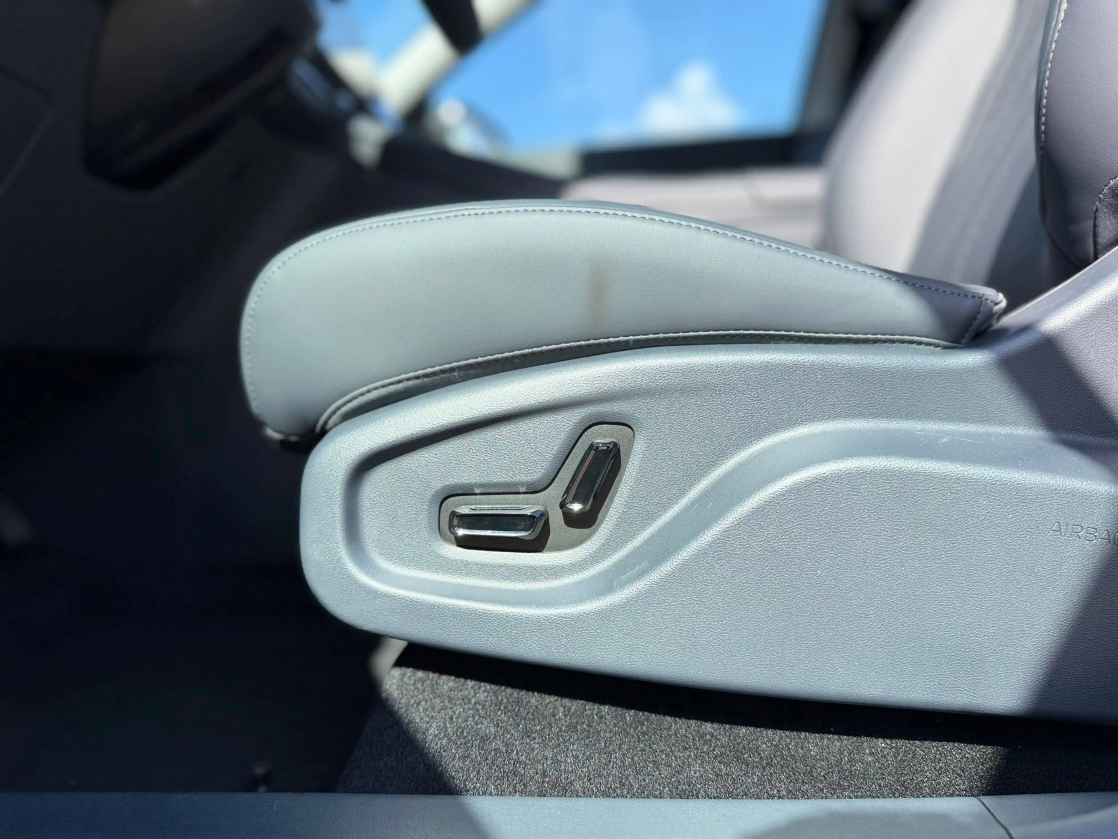 Geely Starray EM-i 1.5 Pro Plug-in Hybrid Nieuw !! / incl. BtW — photo 8