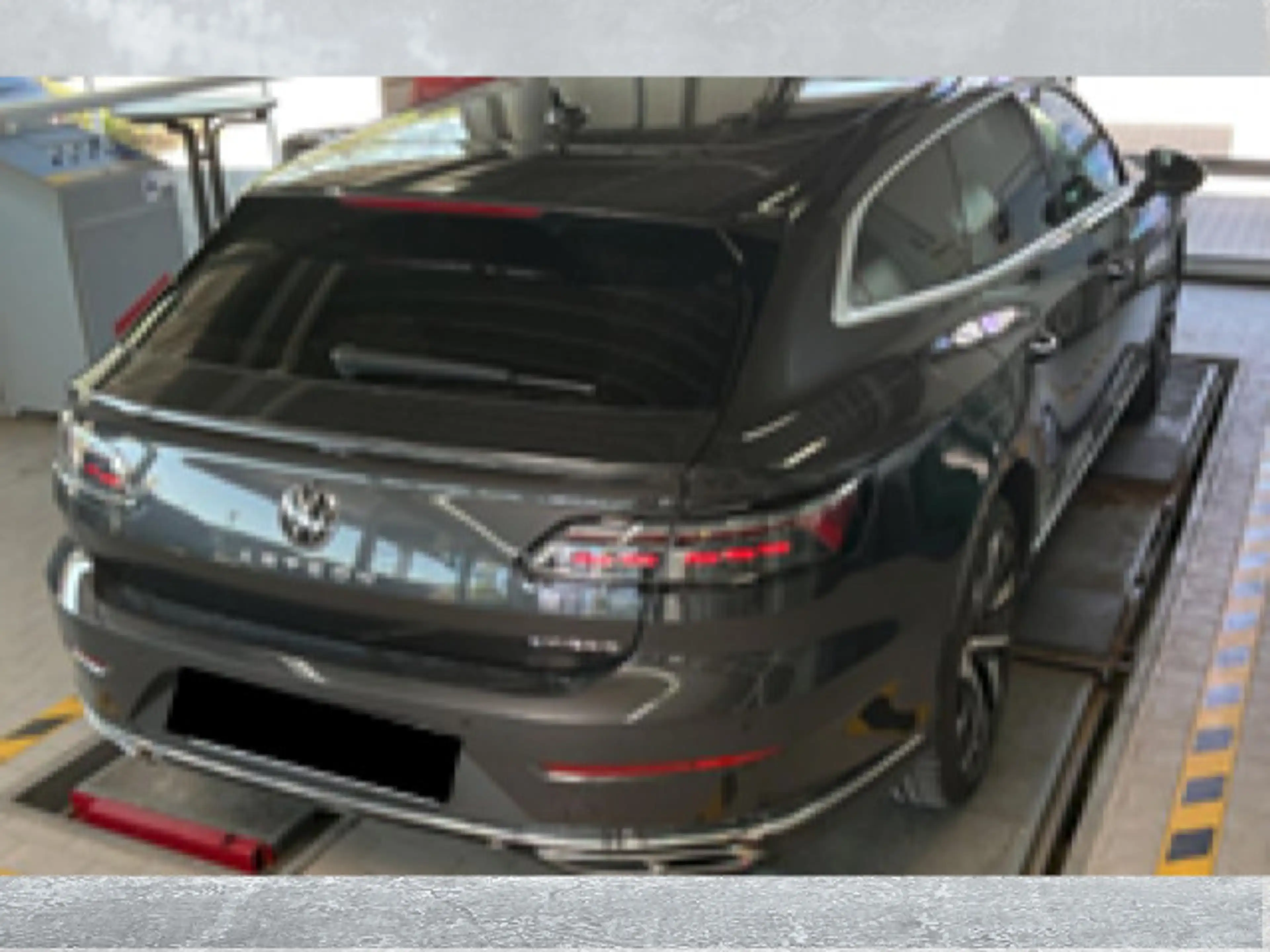 Volkswagen Arteon 1.4 TSI eHybrid DSG R-Line — photo 4