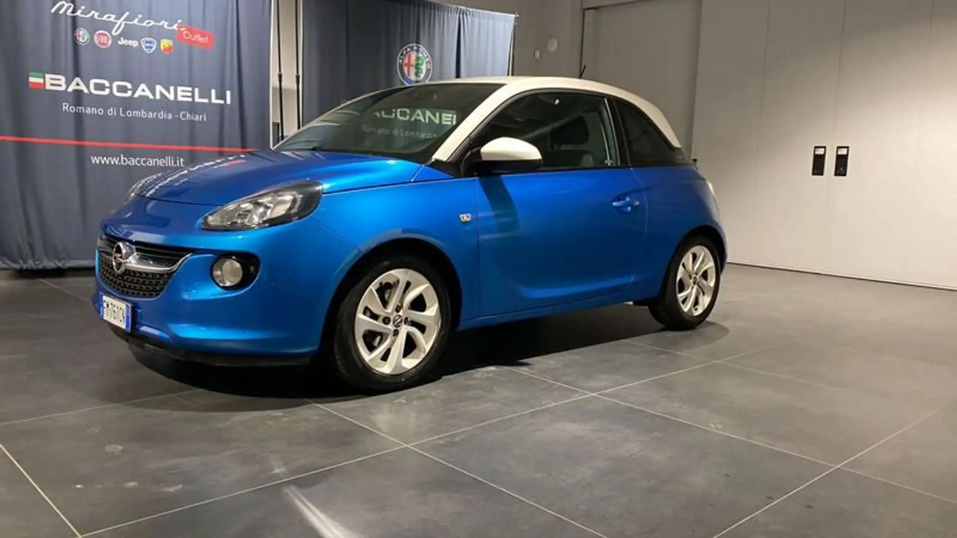 Opel Adam 1.2 70 CV Синій - 1