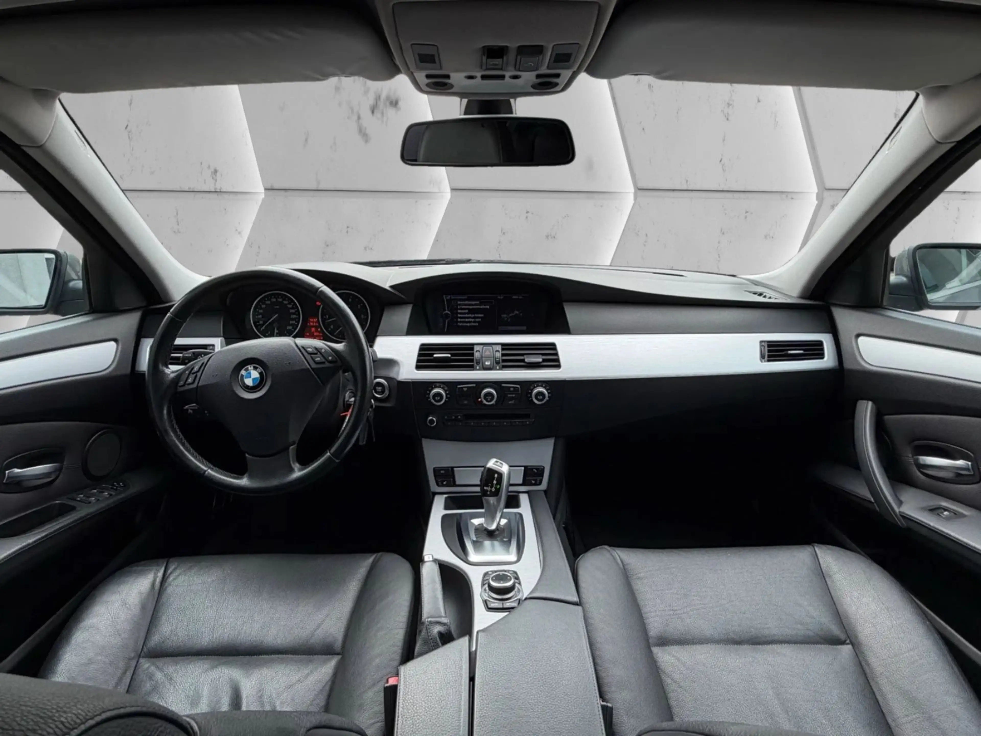 BMW 523 5 Limousine 523 i*Leder*Navi*Xenon*PDC*Pano — photo 10