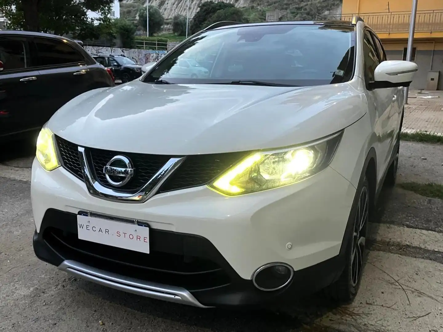 Nissan Qashqai Qashqai 1.5 dci N-Tec FL Weiß - 1