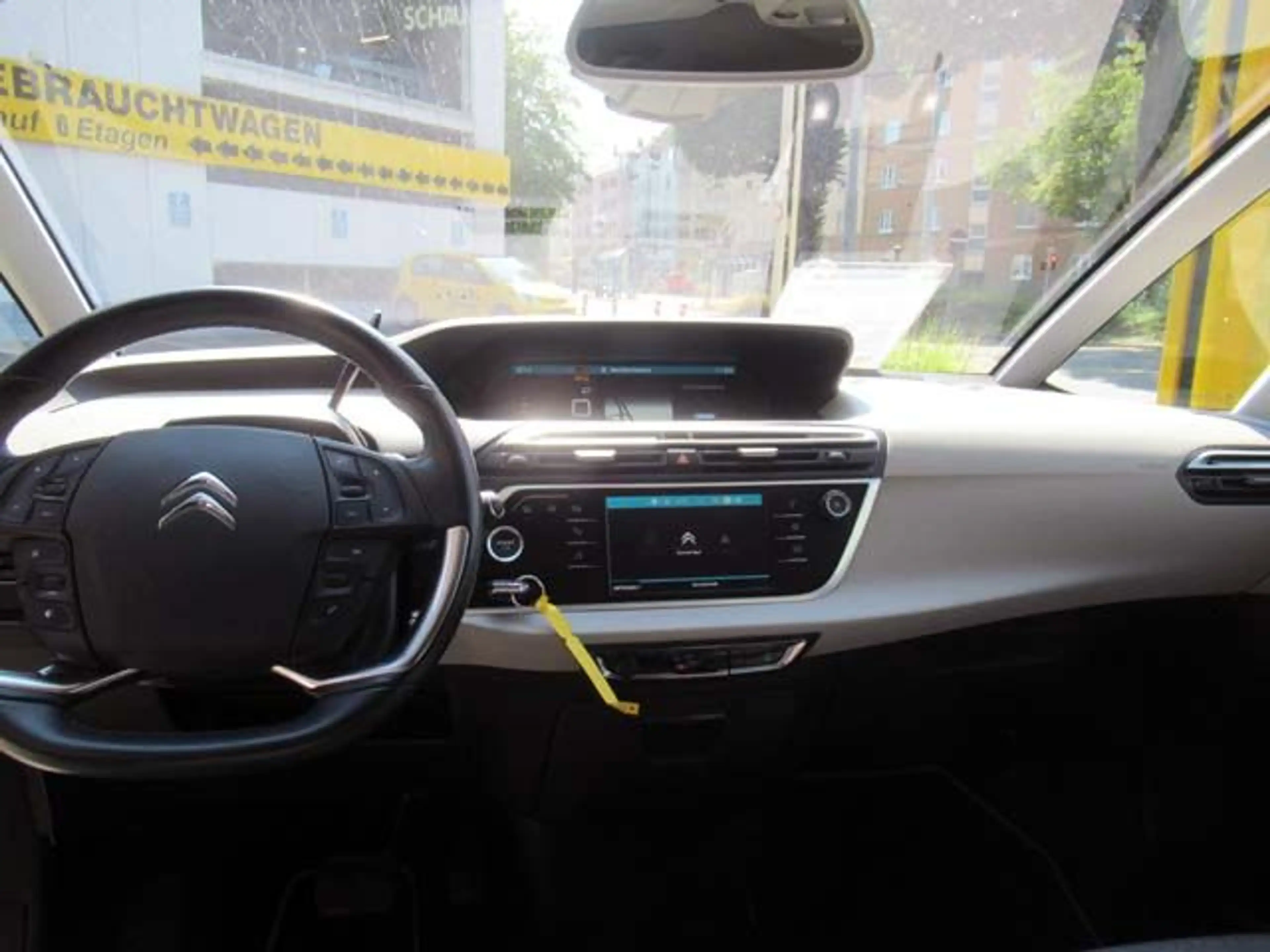 Citroen Grand C4 Picasso Grand Spactourer 1,5HDI Aut 7Sitzer Navi/RFK/SHZ — photo 6