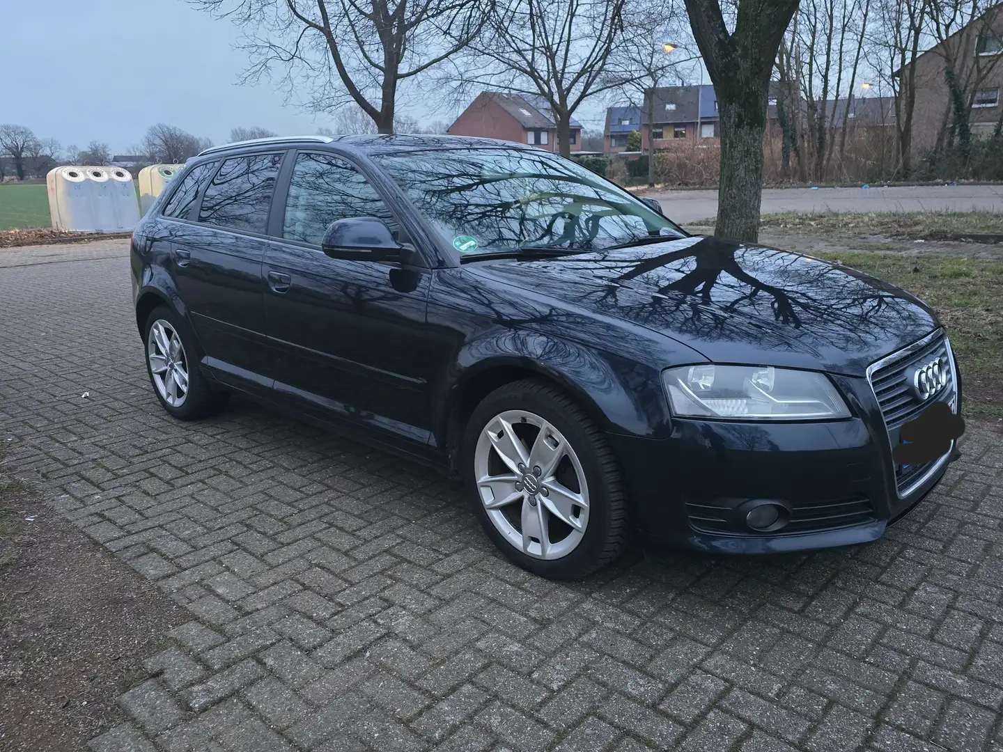 Audi A3 A3 Sportback Diesel 2.0 TDI Sportback DPF Ambiente Blau - 2