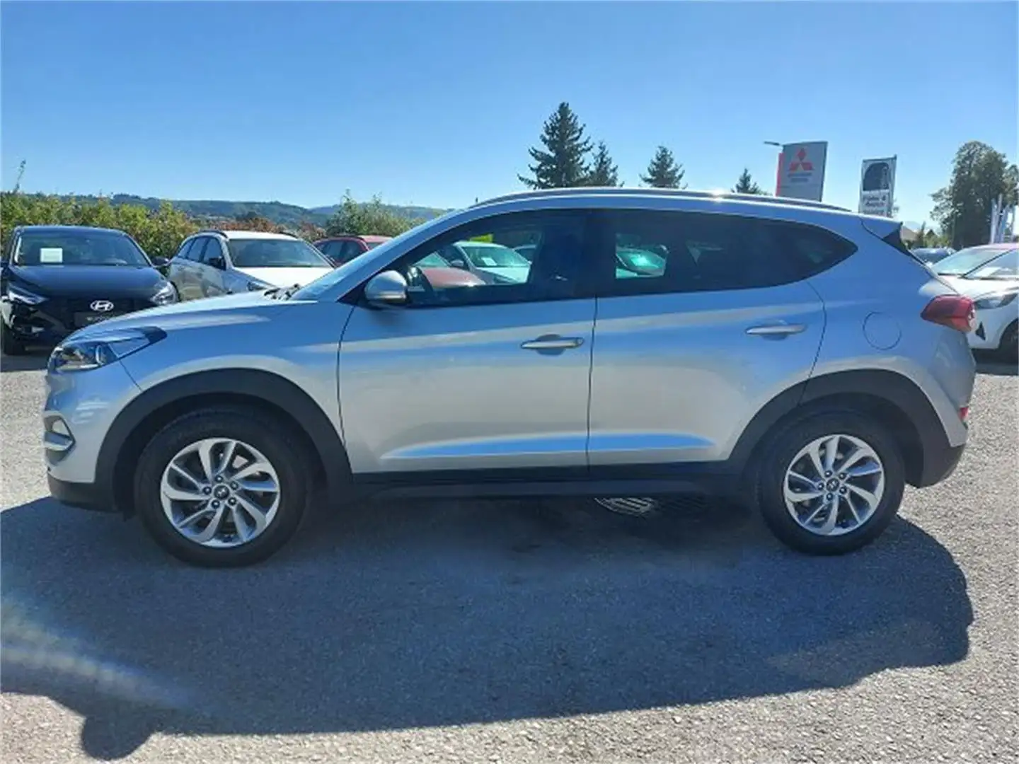 Hyundai TUCSON Tucson Edition 25 1,7 CRDi 2WD DCT 808j Gris - 2