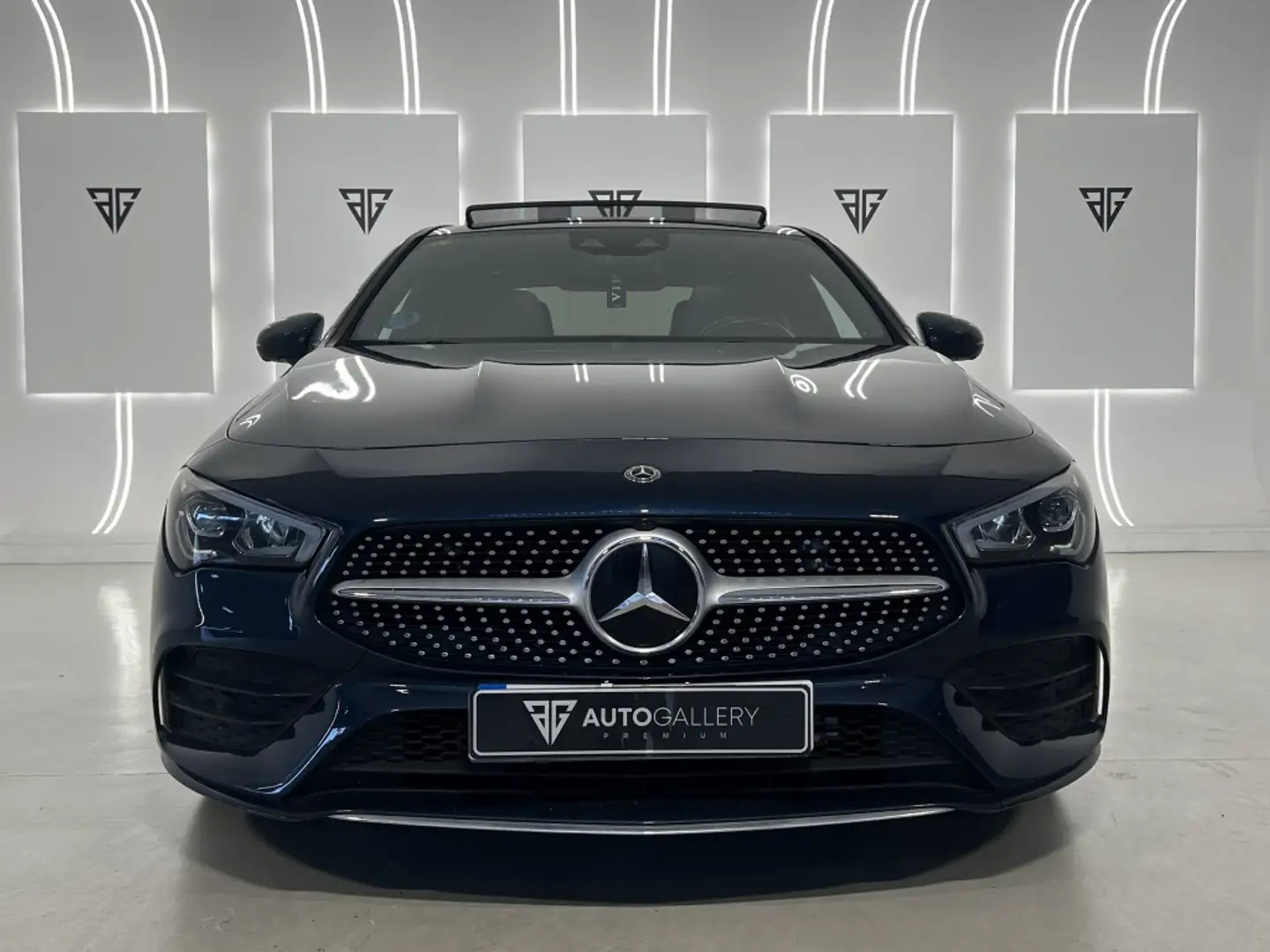 Mercedes-Benz CLA 200 200d Azul - 2