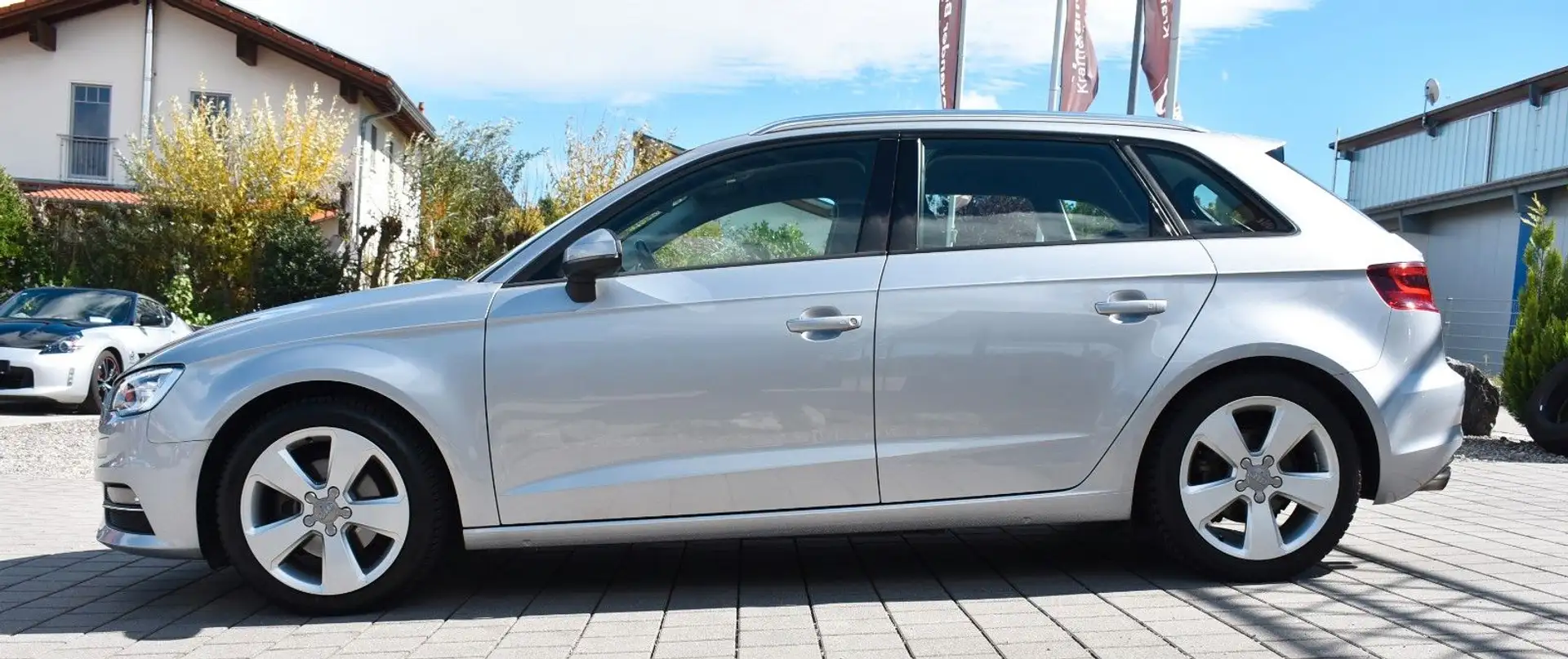 Audi A3 Sportback ambition Silber - 1